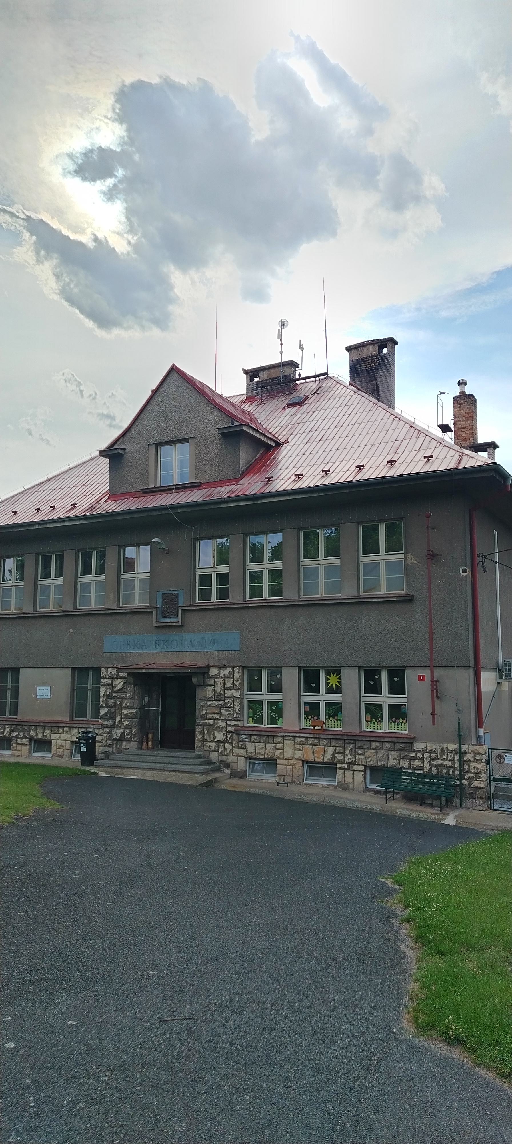 ZŠ a MŠ Nové Sedlo, okres Louny foto 2