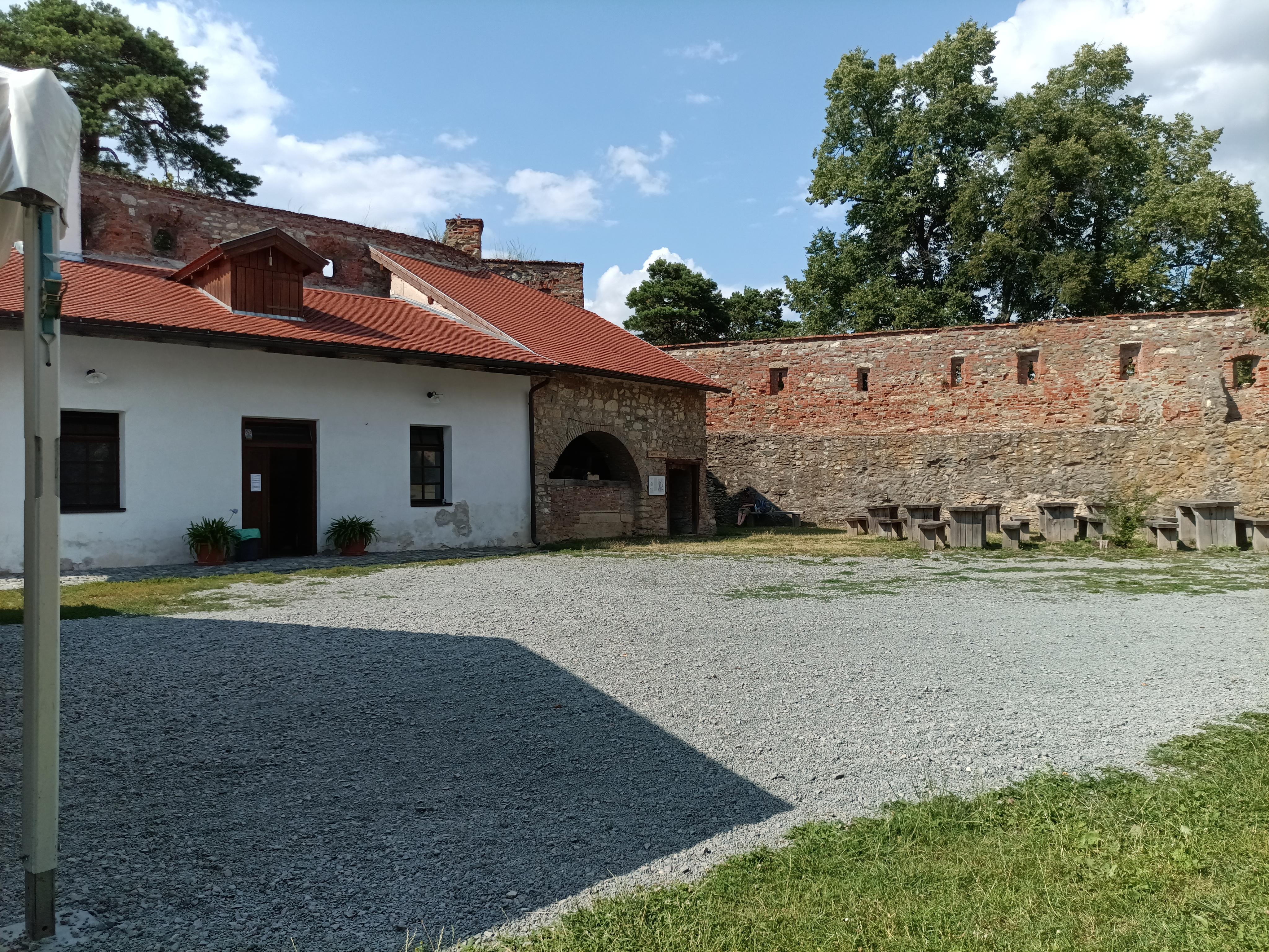 Občerstvení U studny foto 2