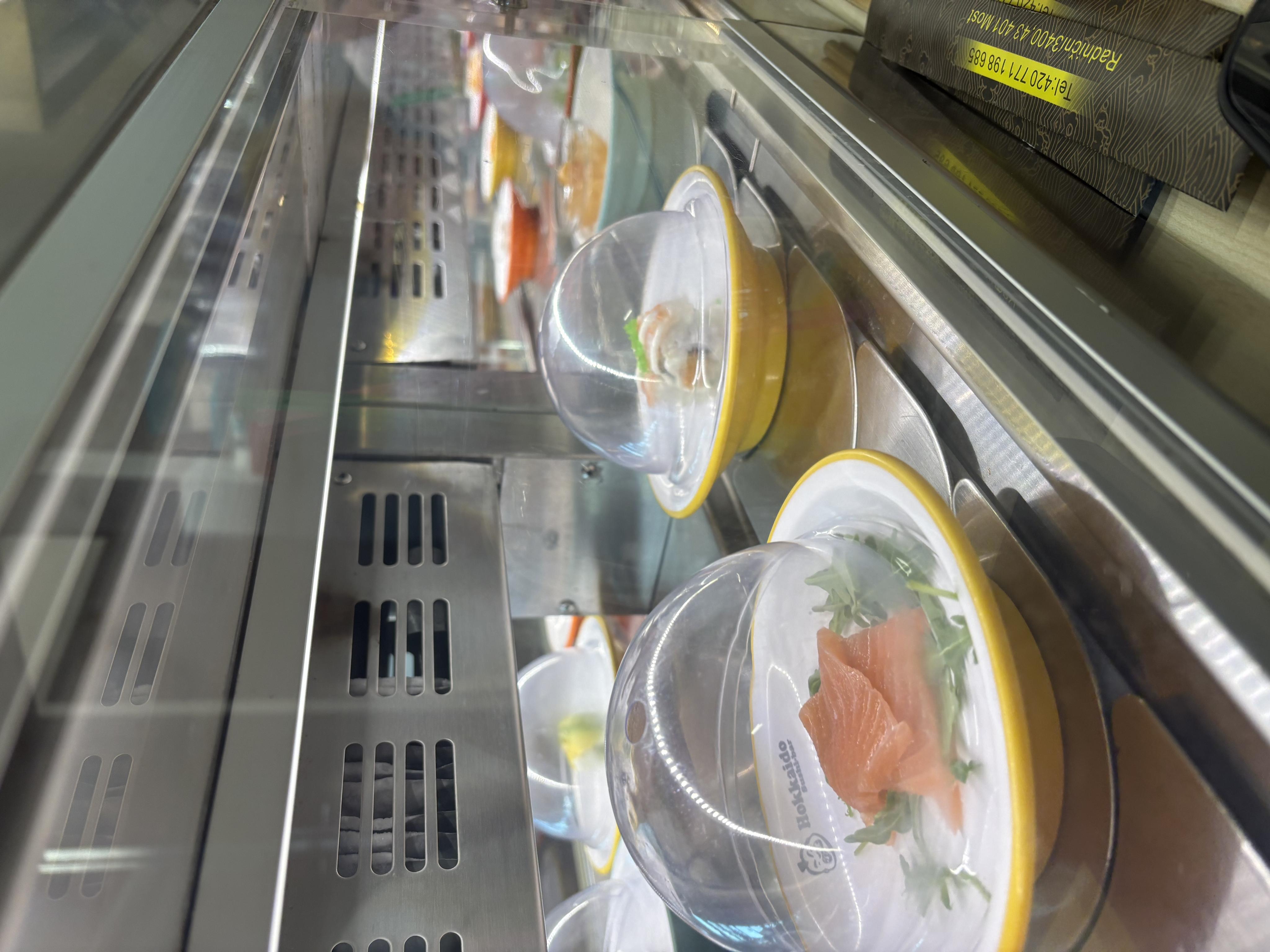 Hokkaido Running Sushi Bar foto 1