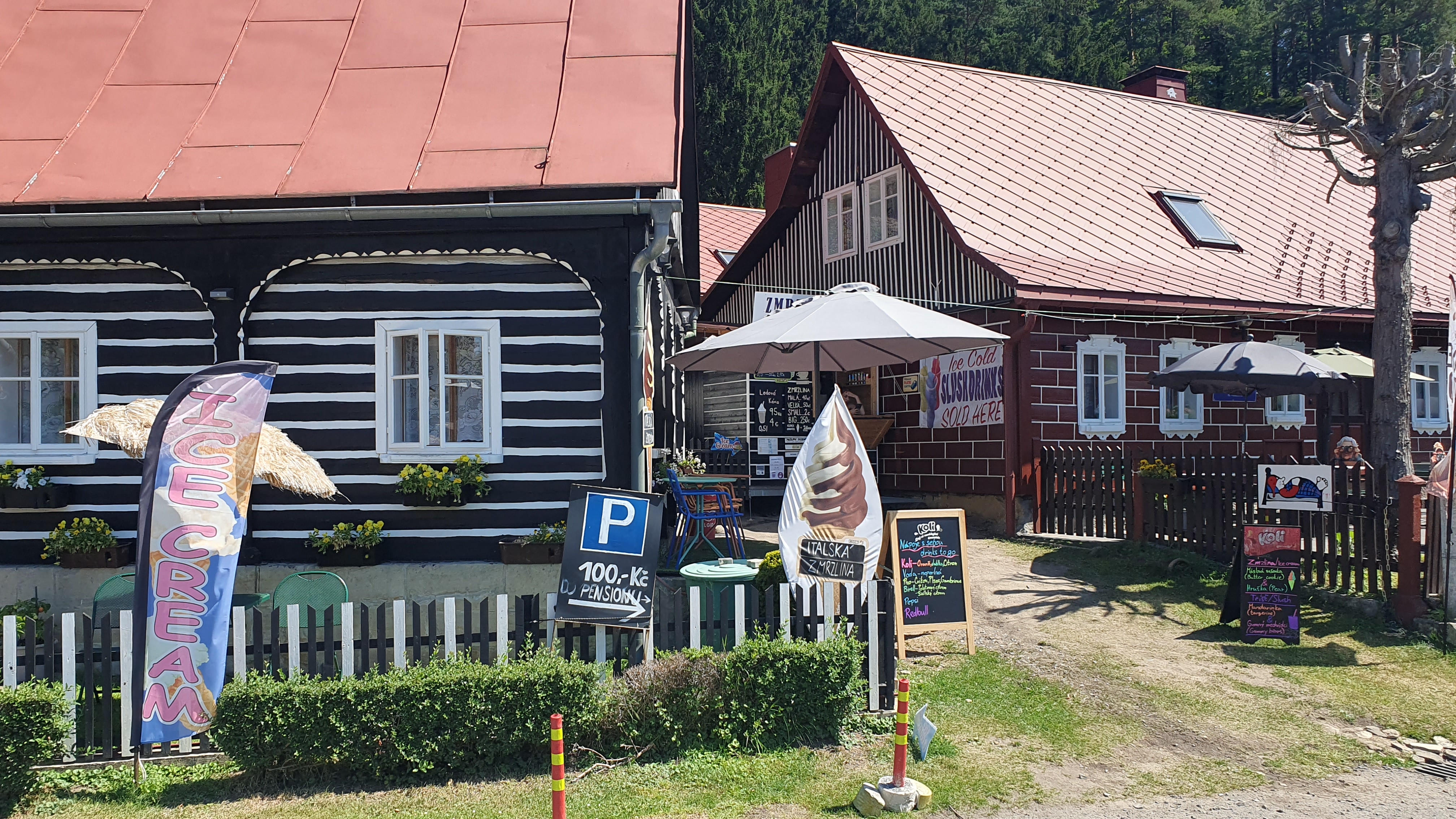 Zmrzlina pod skálou foto 6
