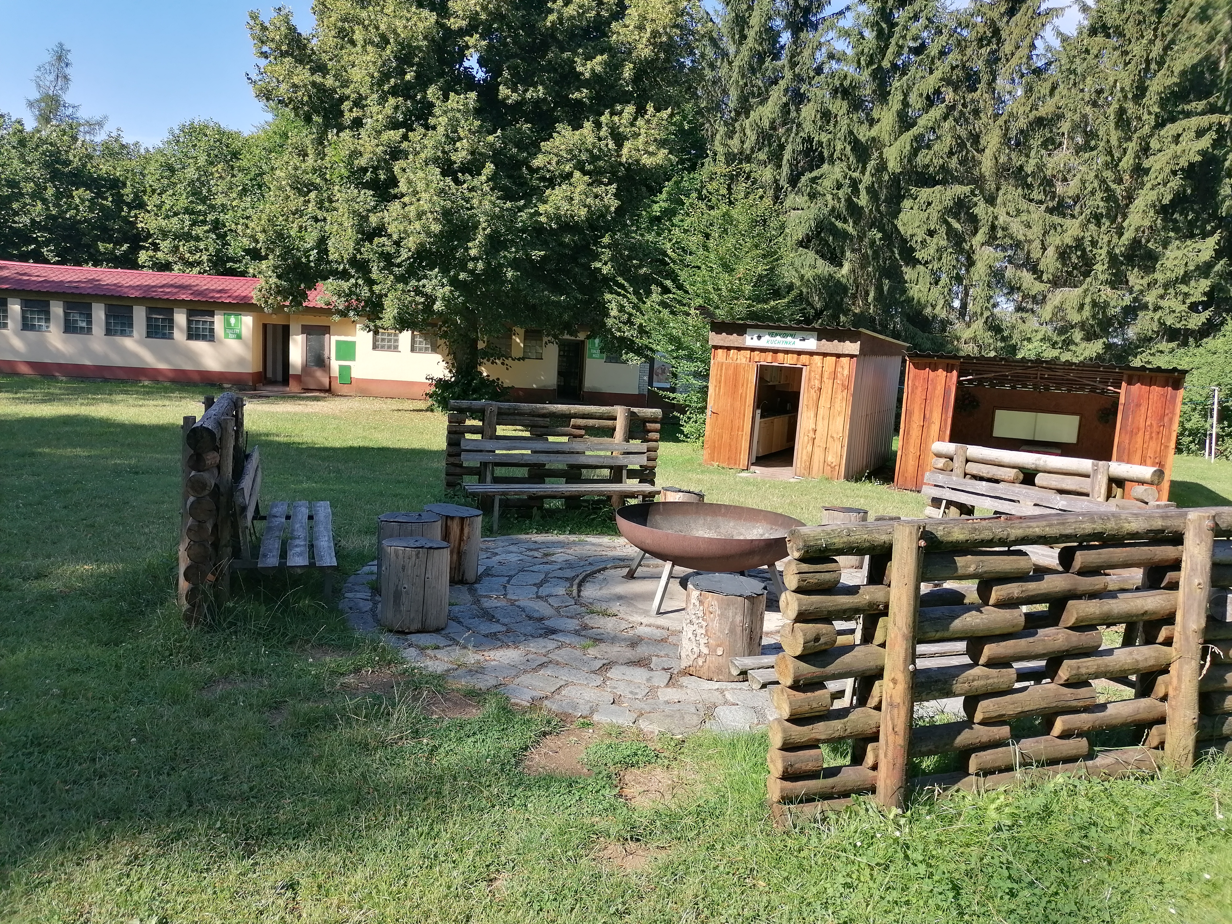 Autokemp U letadla foto 2