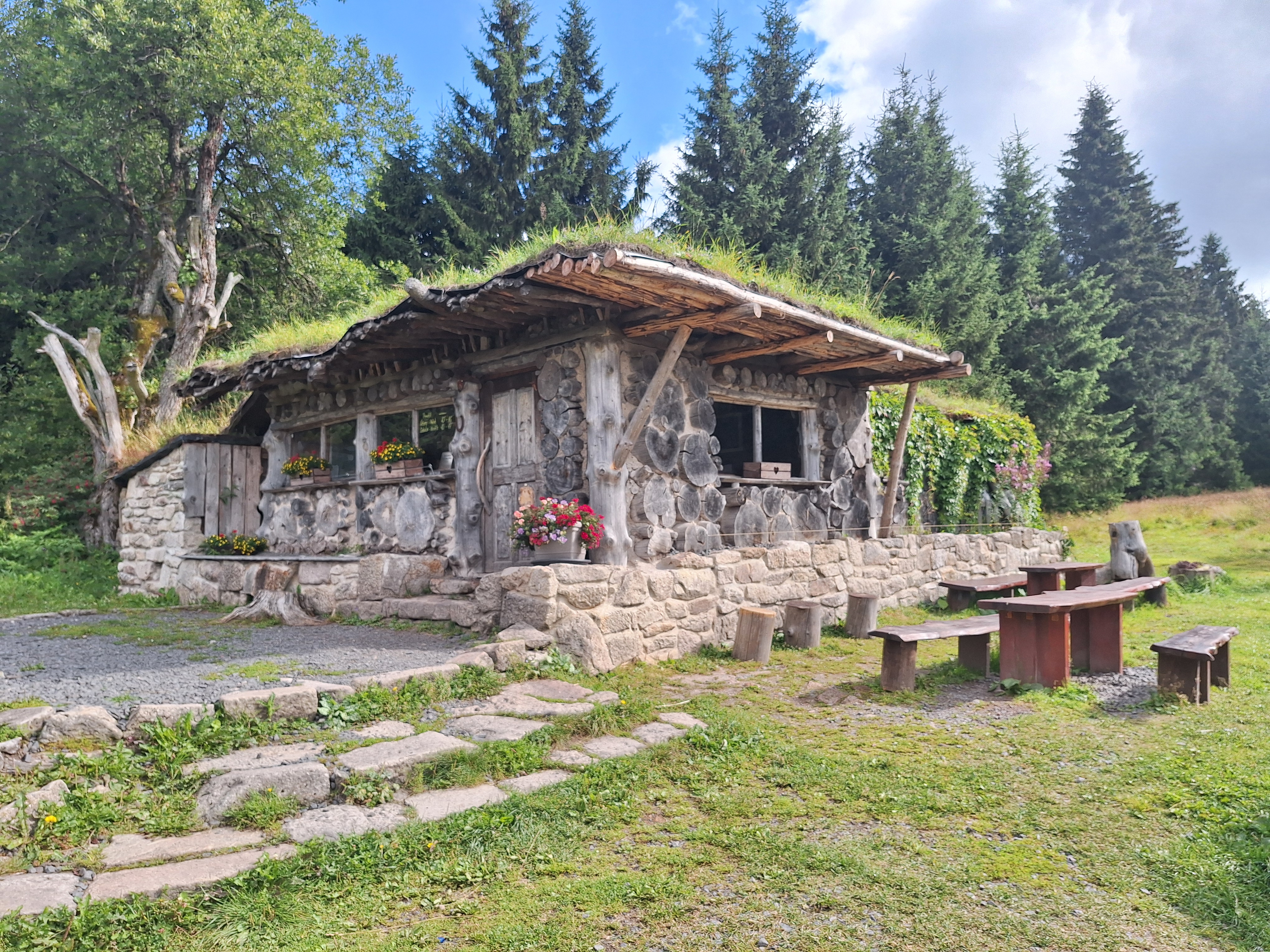 Občerstvení u Červené jámy foto 6
