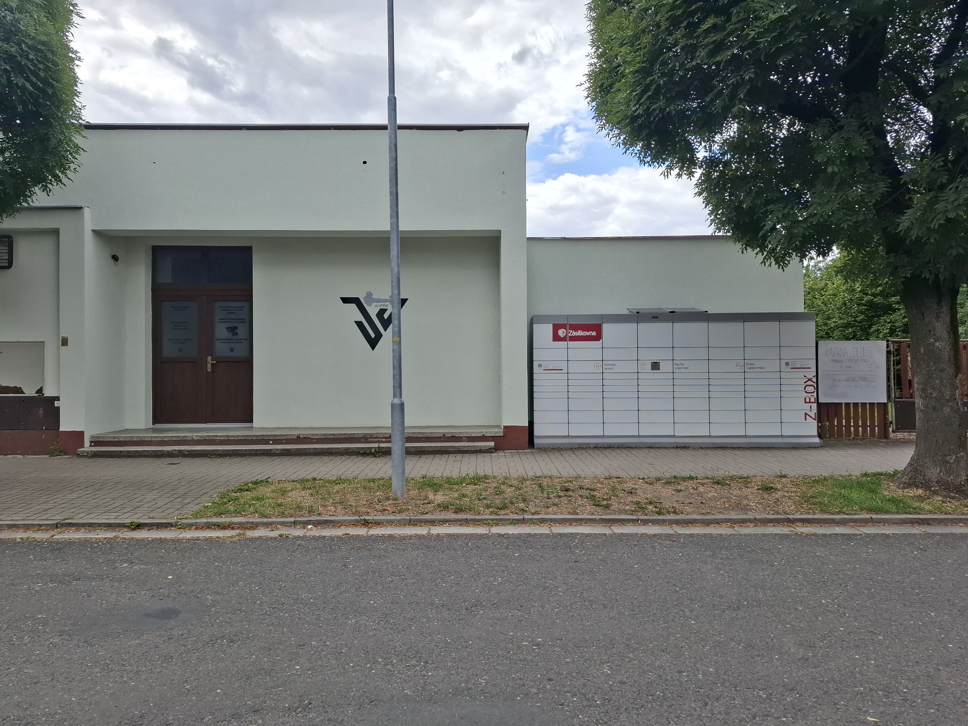 Z-BOX foto 1