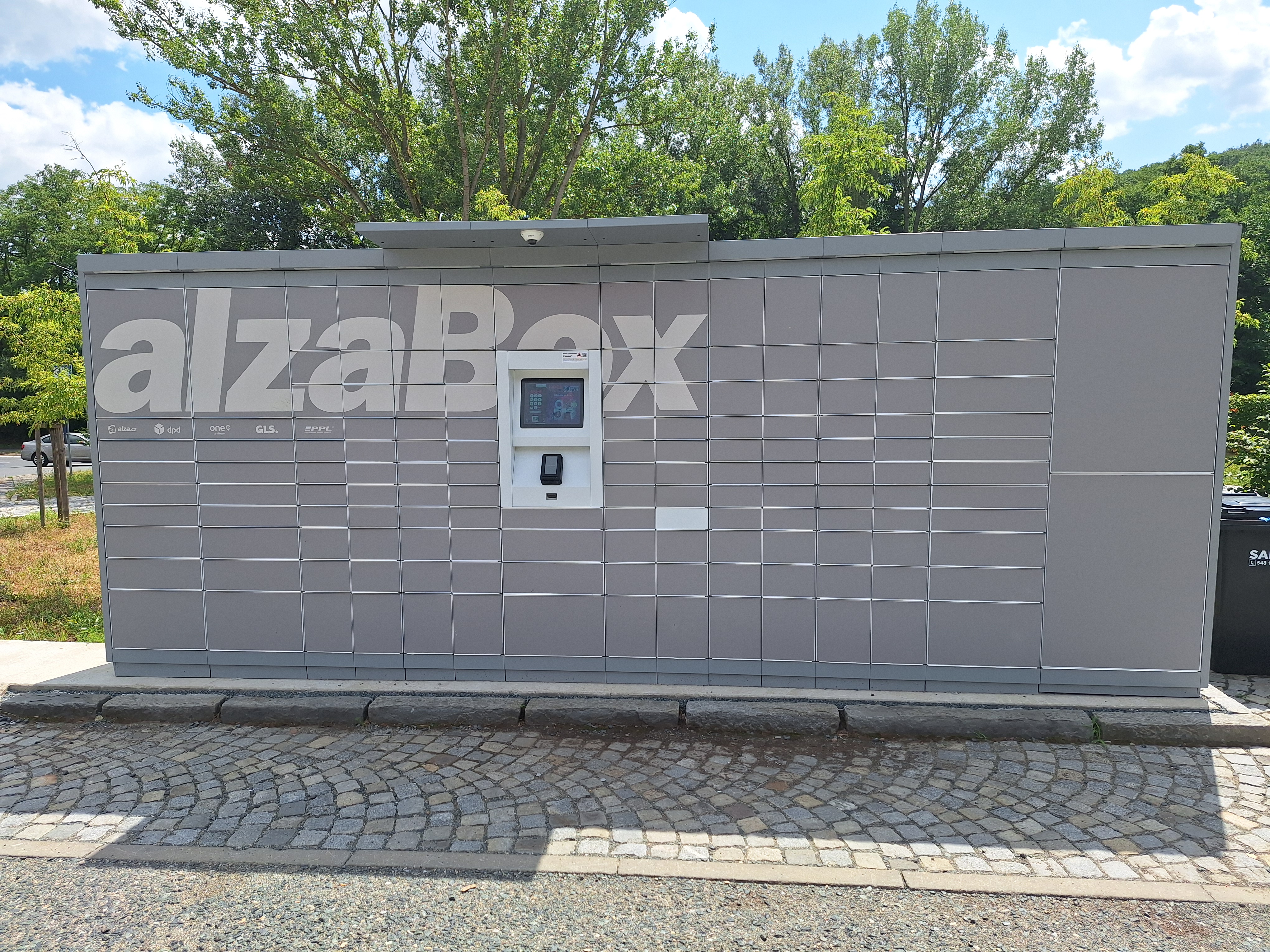 AlzaBox foto 3