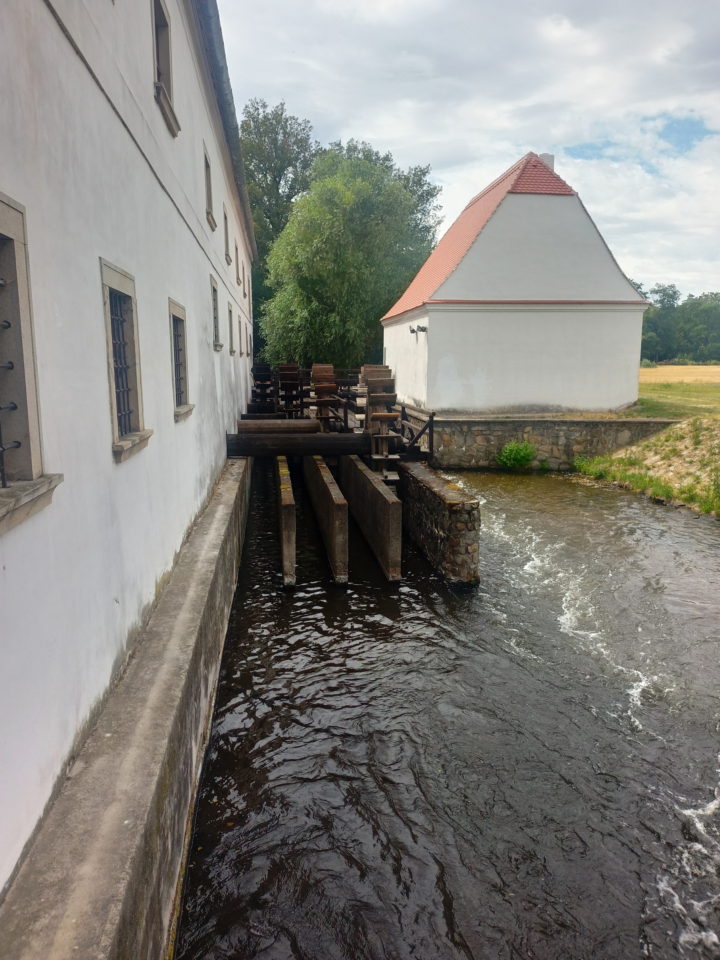 Vodní mlýn ve Slupi foto 4