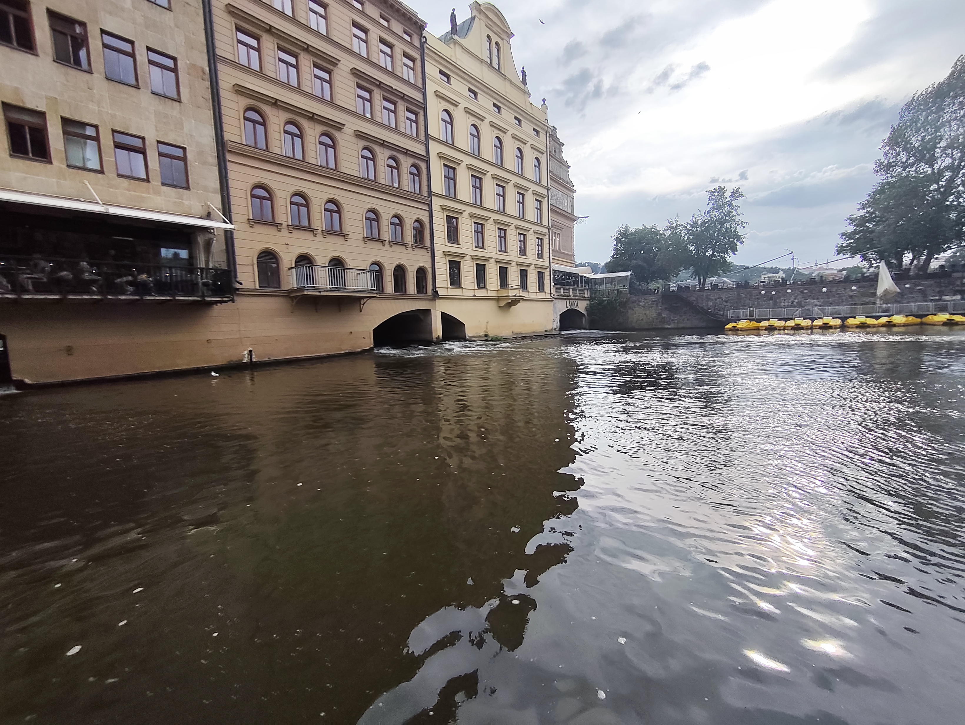 Charles Bridge restaurant foto 6