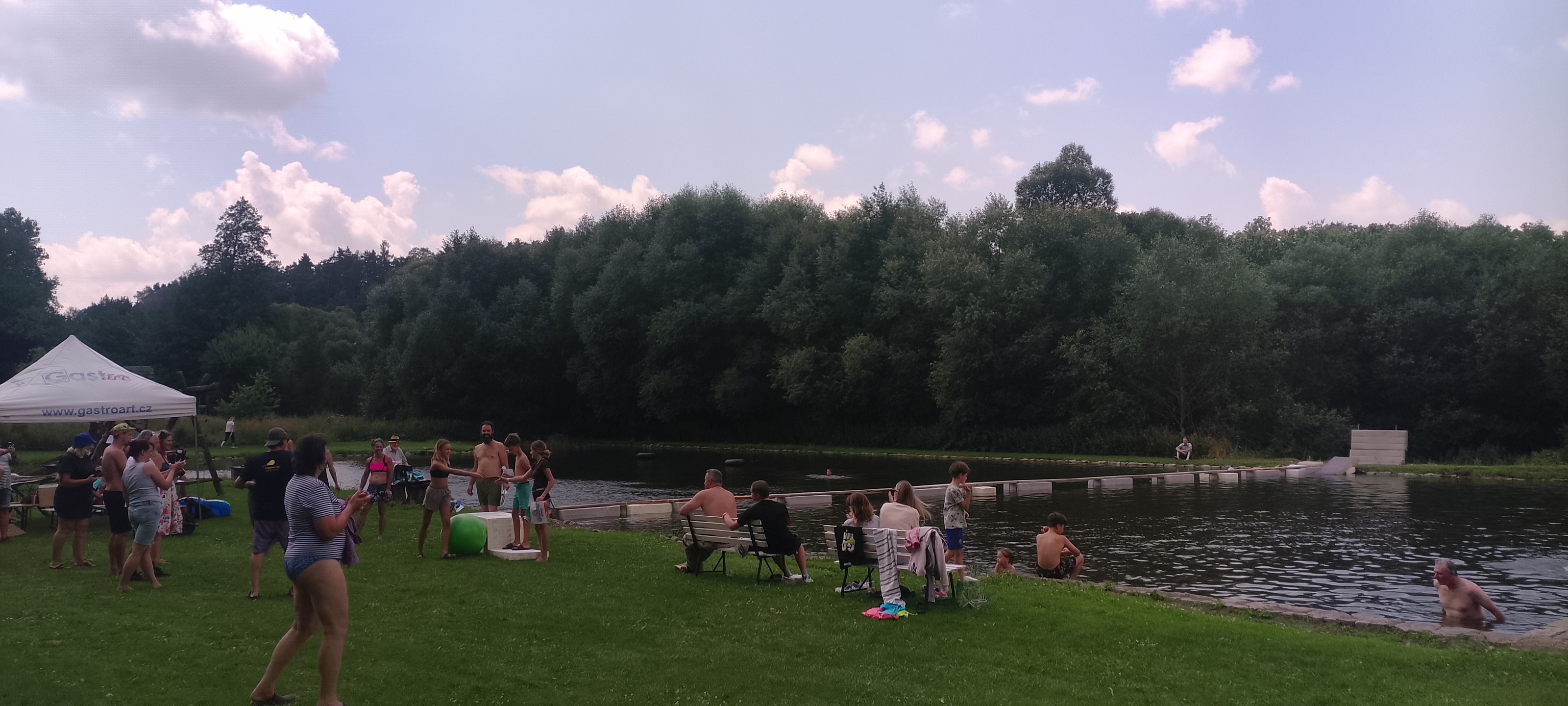 Koupaliště Louňovice pod Blaníkem foto 5