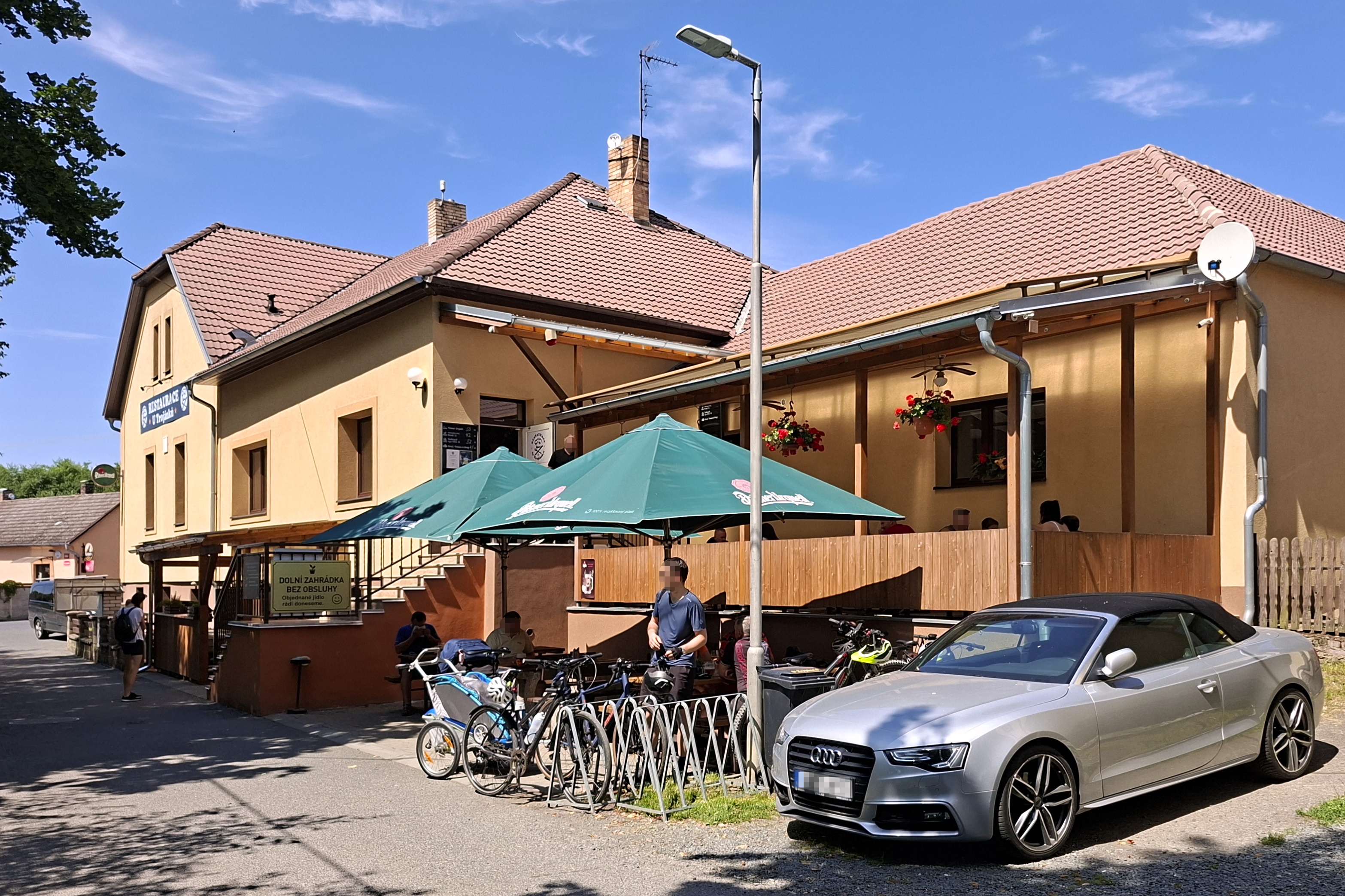 Restaurace U Trojánků foto 3