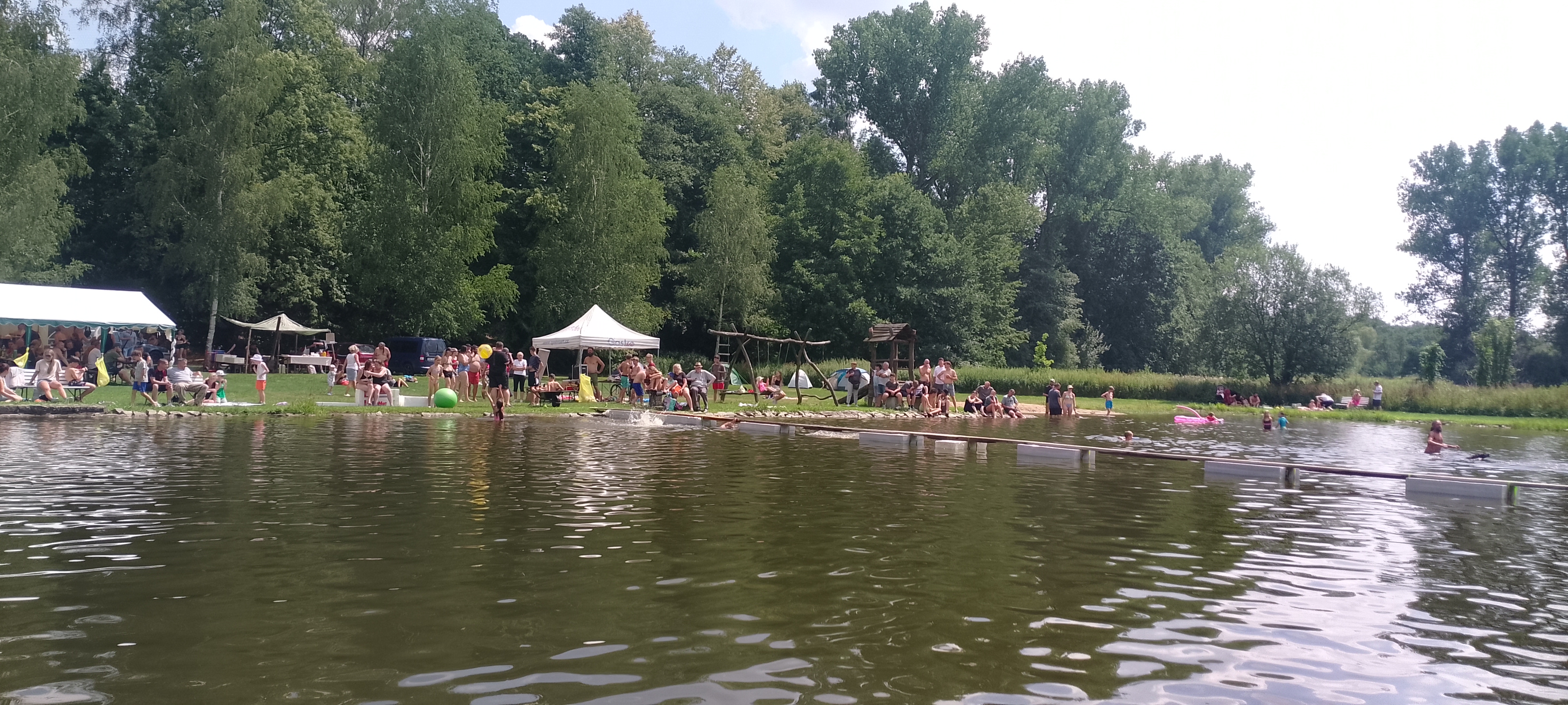 Koupaliště Louňovice pod Blaníkem foto 3