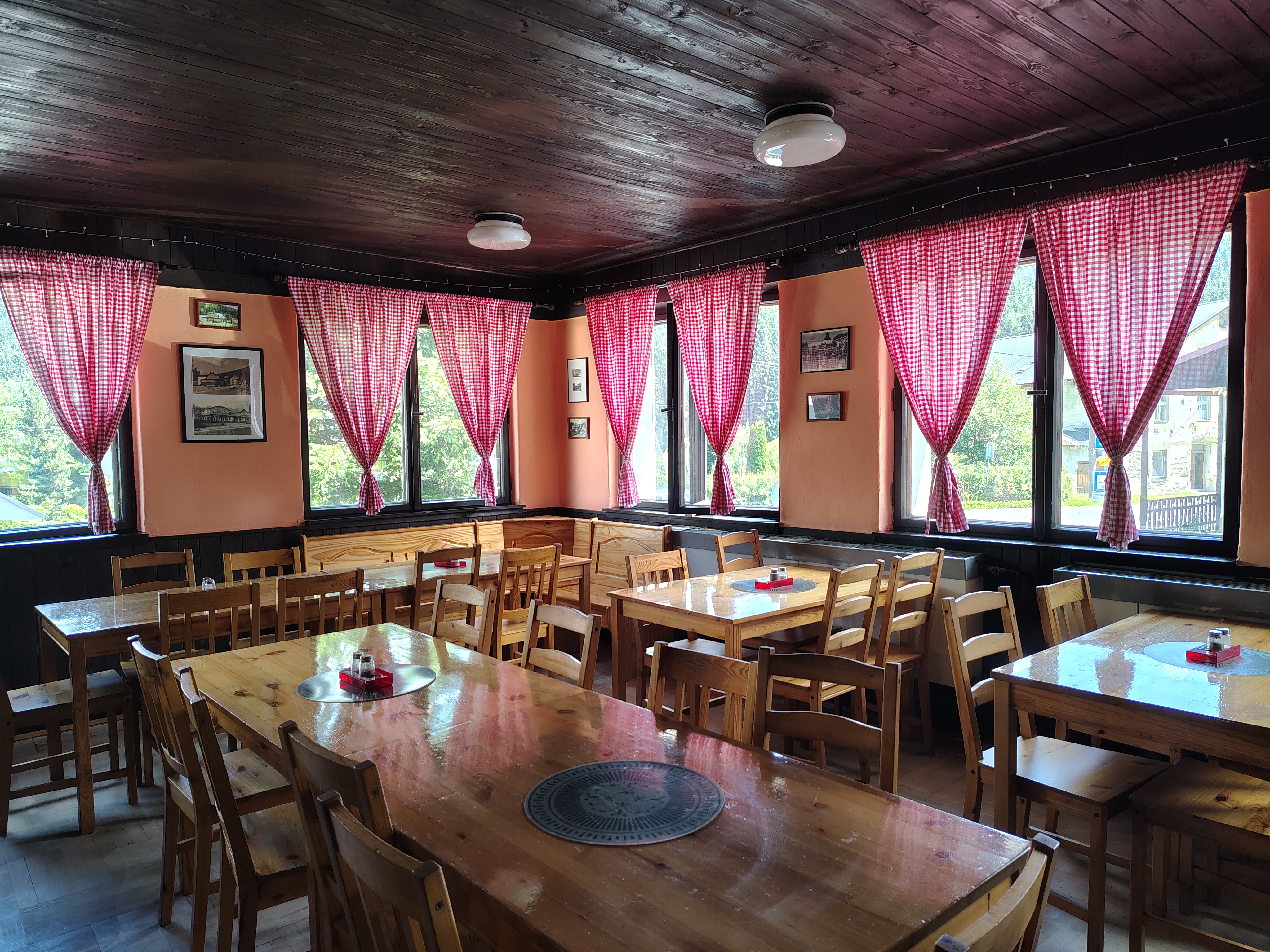 Restaurace Martinské údolí foto 2