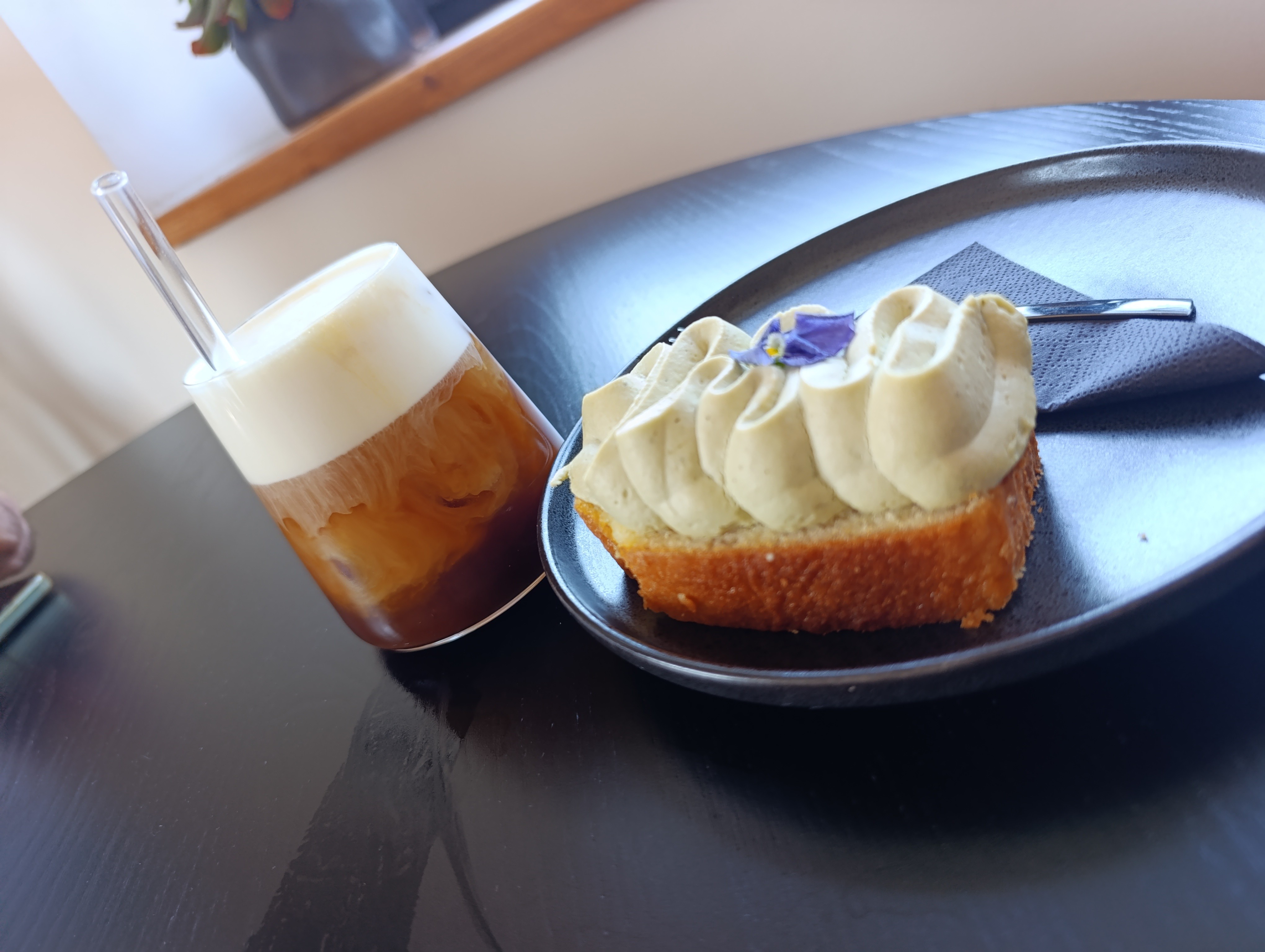 DUMI CAFE foto 2