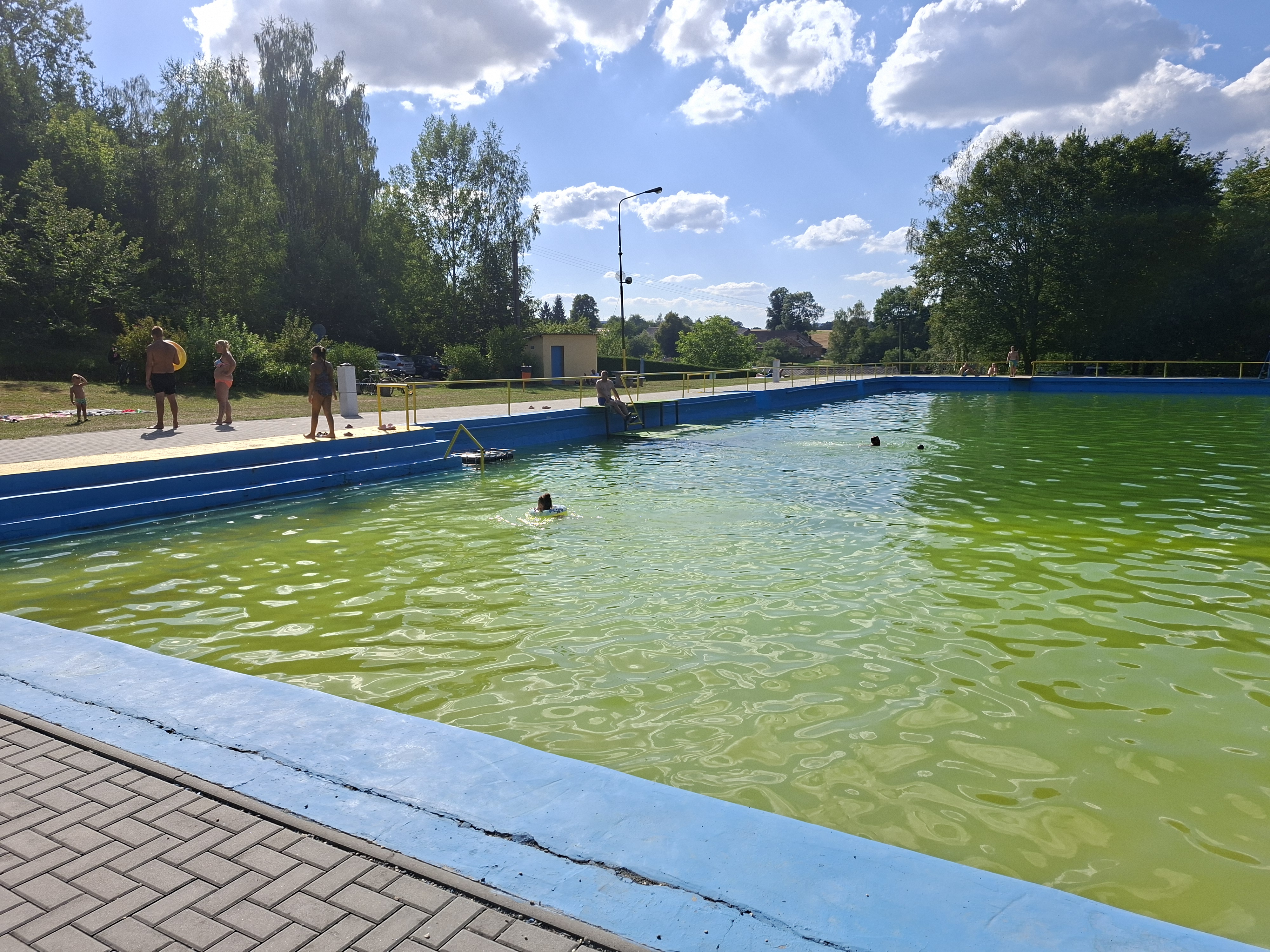 Rychnov na Moravě - přírodní koupaliště foto 2
