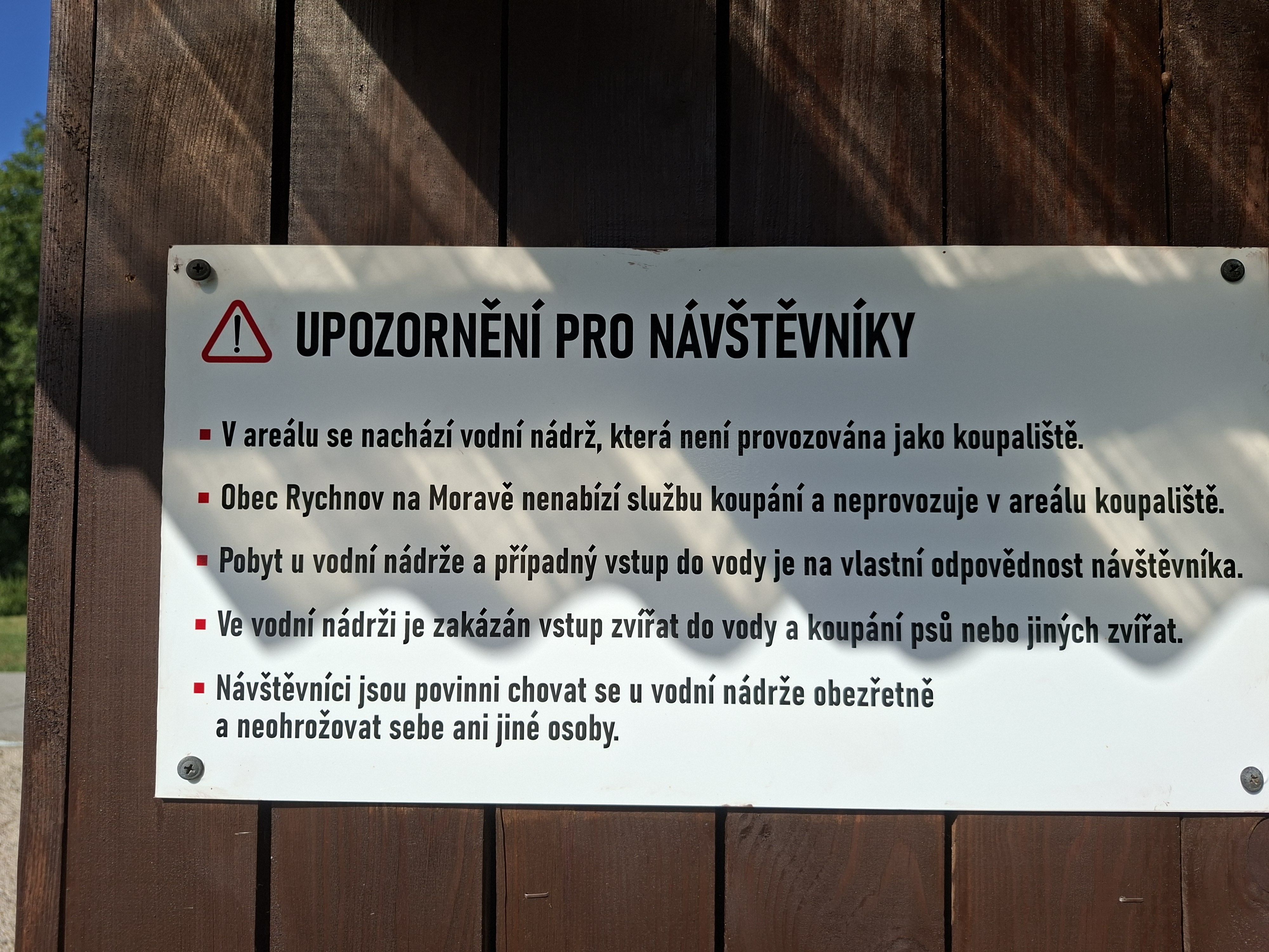 Rychnov na Moravě - přírodní koupaliště foto 1
