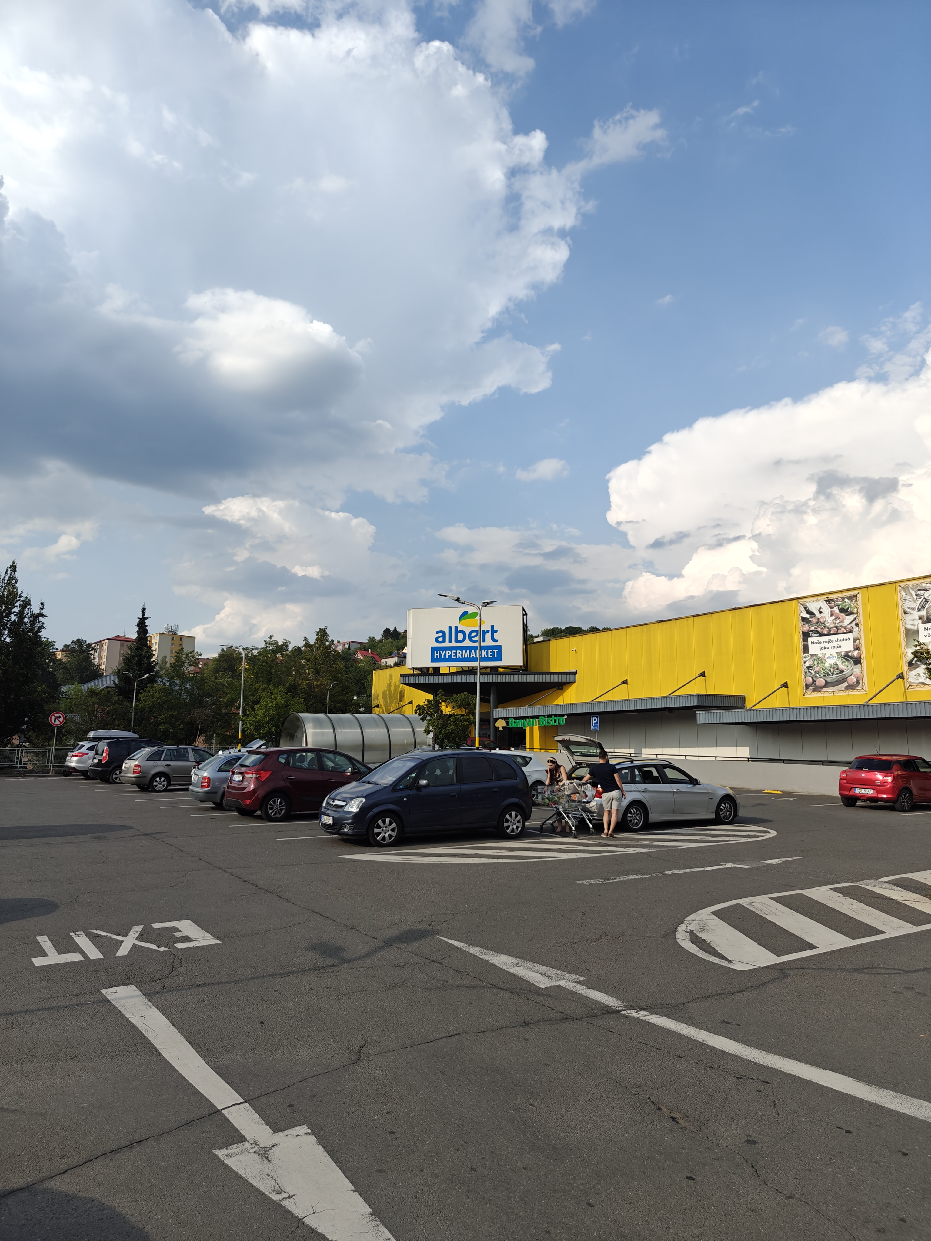 Albert Hypermarket foto 3