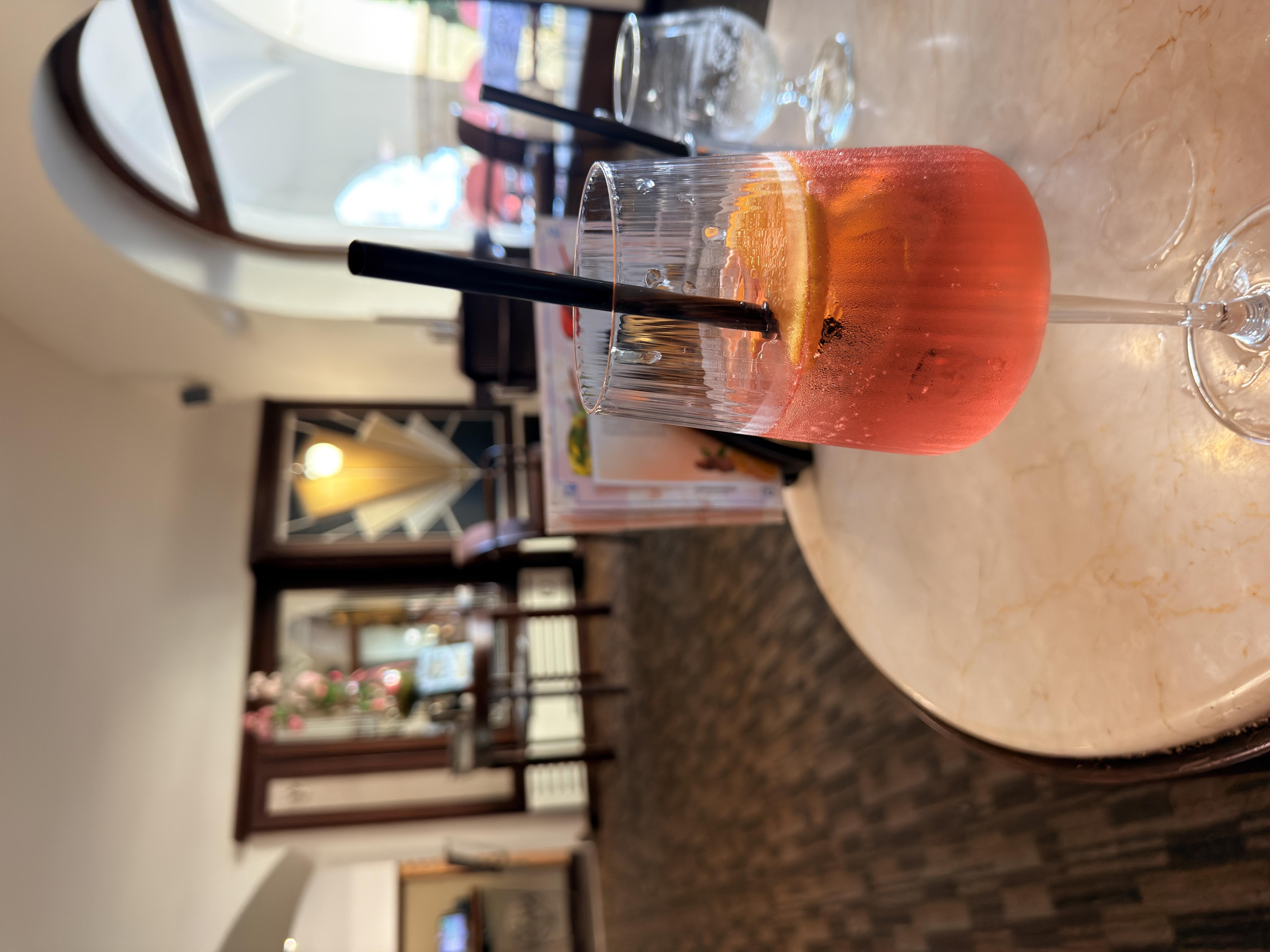 Authentic café foto 2