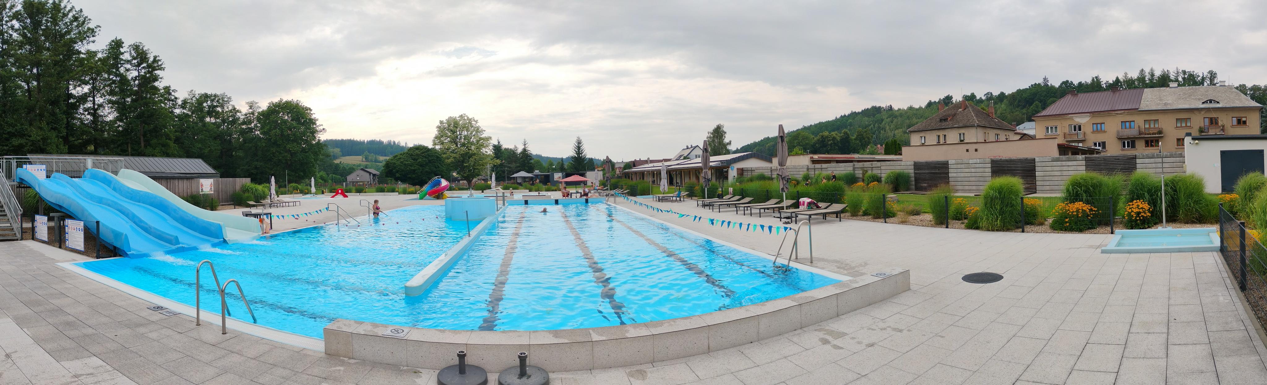 Koupaliště Hostinné foto 2
