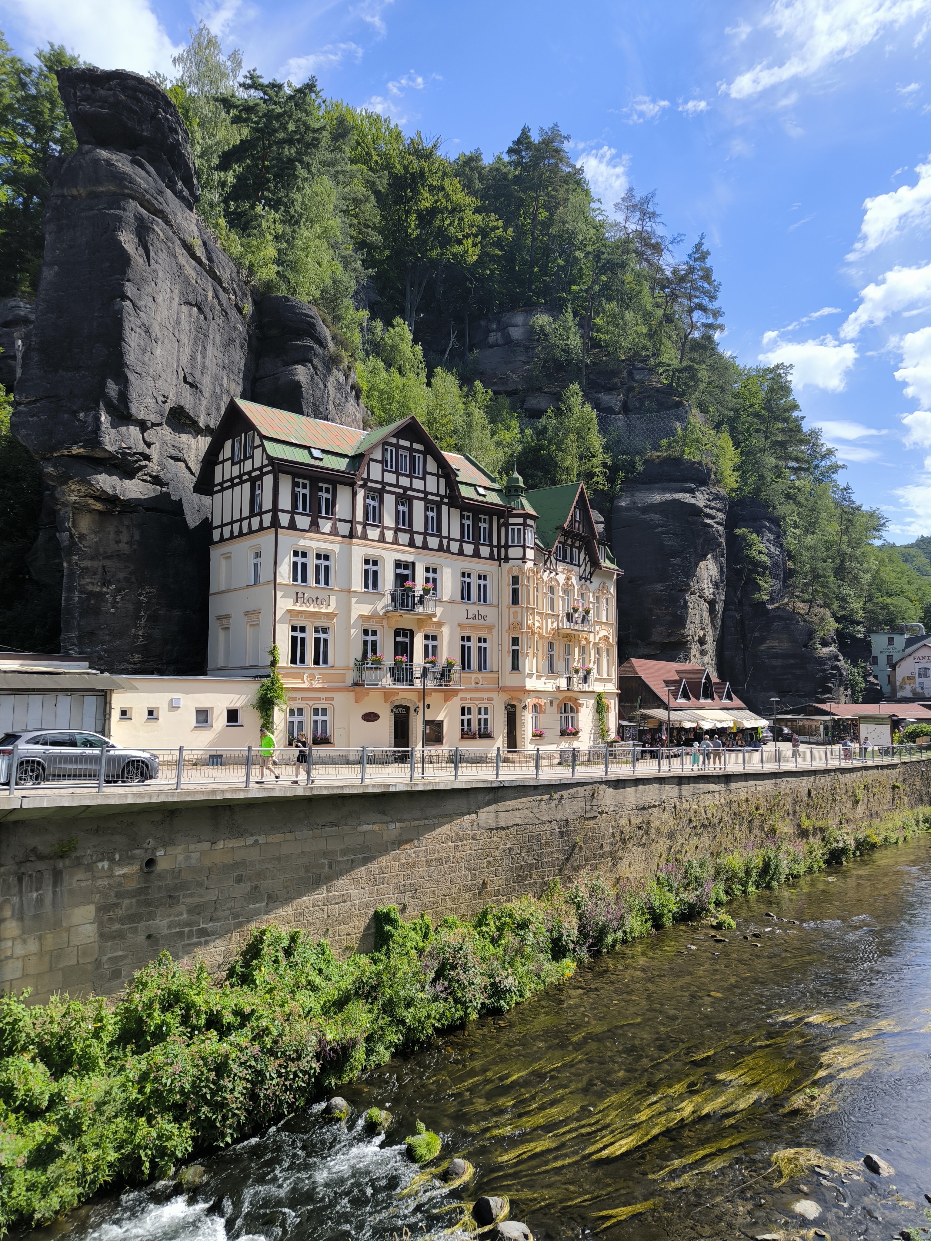 Hřensko - obecní úřad foto 3