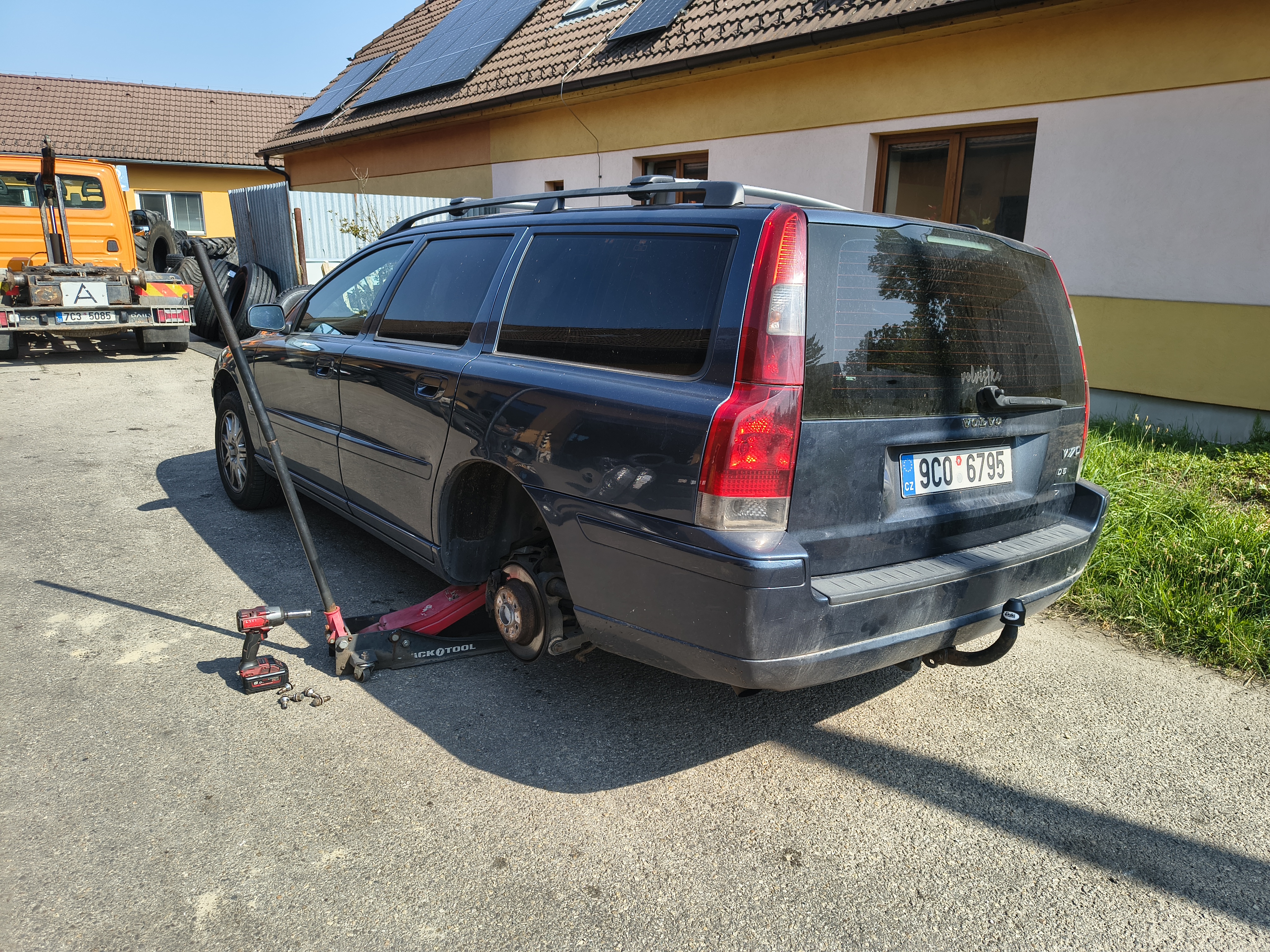Pneu Sklenář foto 2