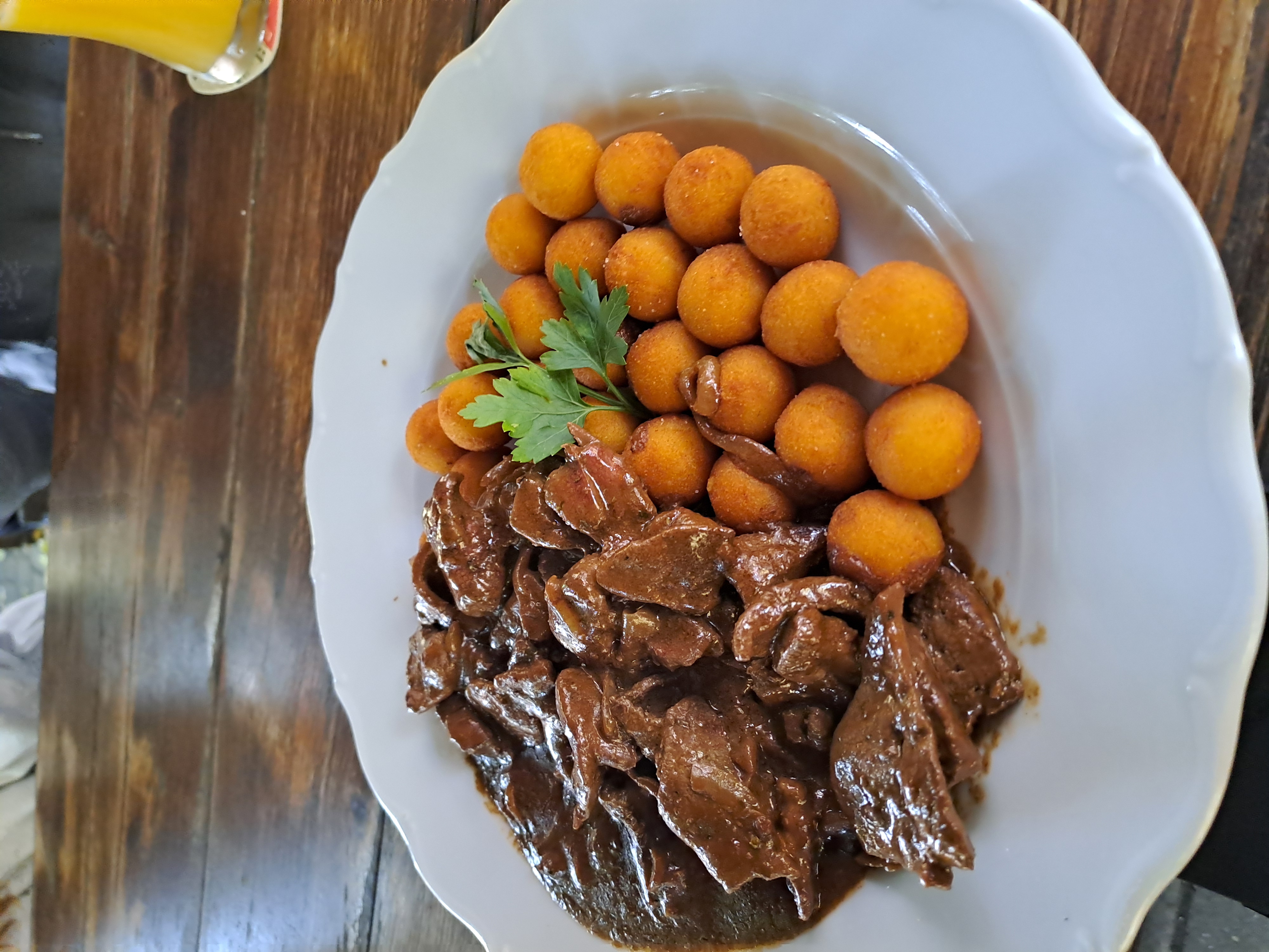 Restaurace Selský dvůr foto 2