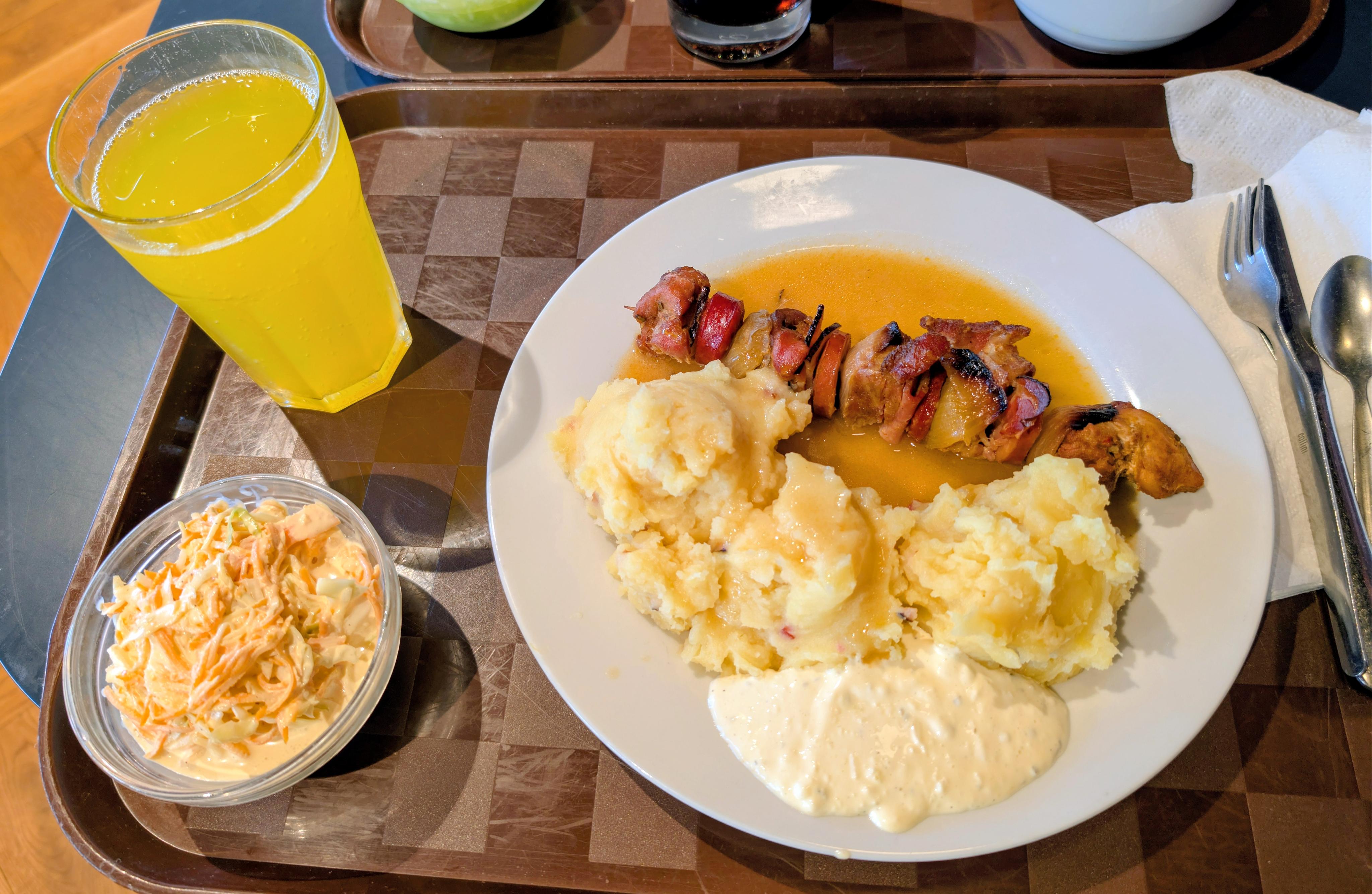 IQ RESTAURANT foto 2