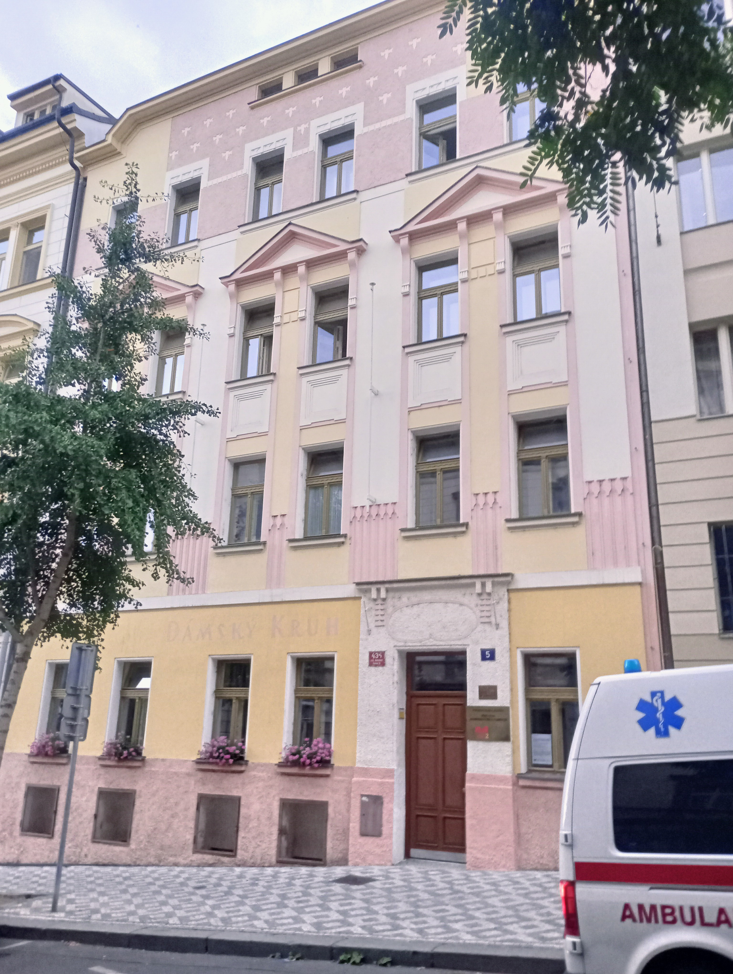 Centrum sociálních služeb Praha 2 - Půjčovna pomůcek foto 2