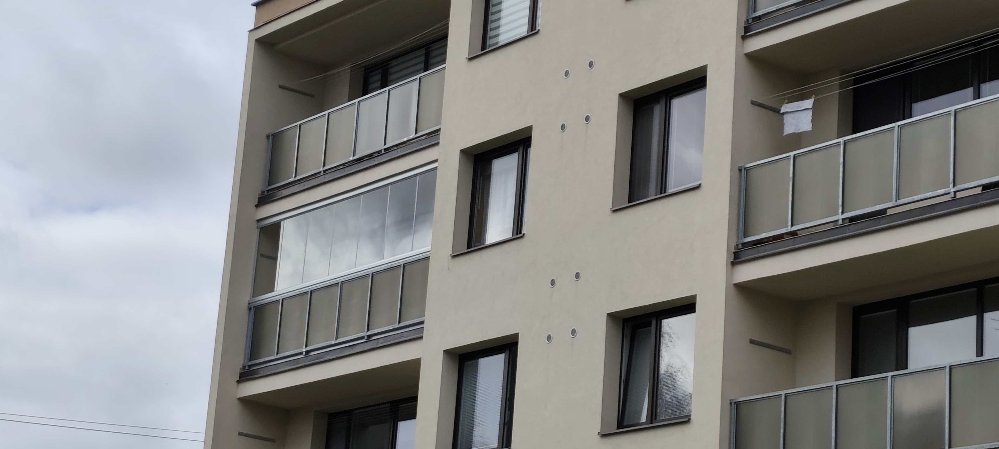 SVĚT OKEN - plastová okna a dveře foto 5