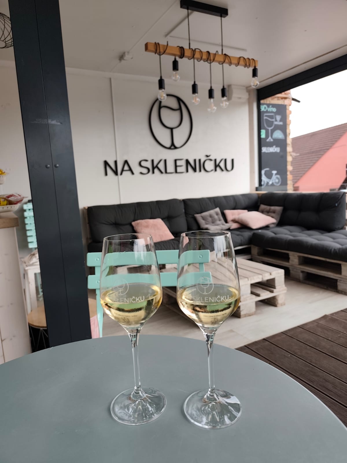 Na skleničku foto 1