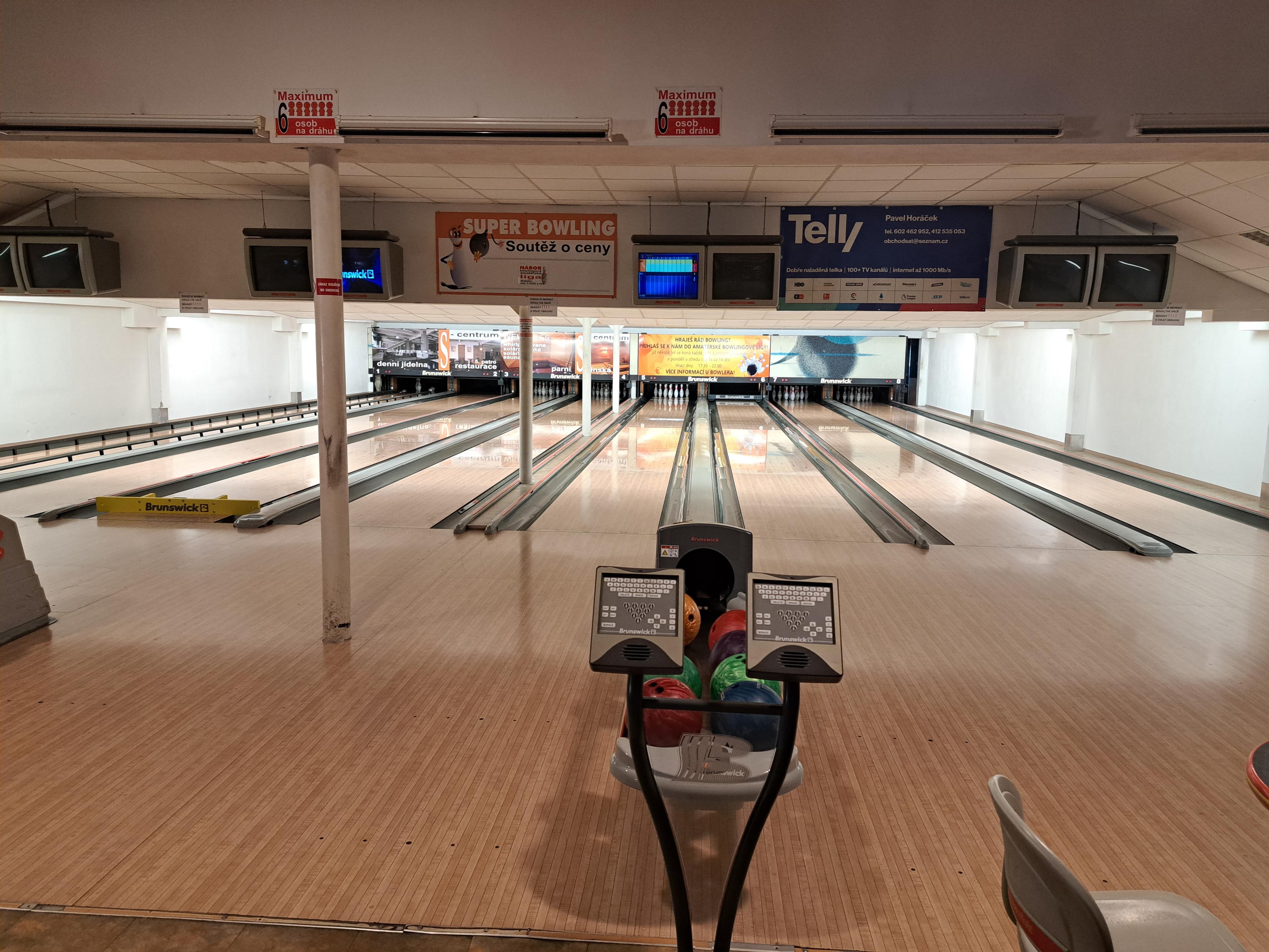 S-centrum Restaurace BOWLING foto 2