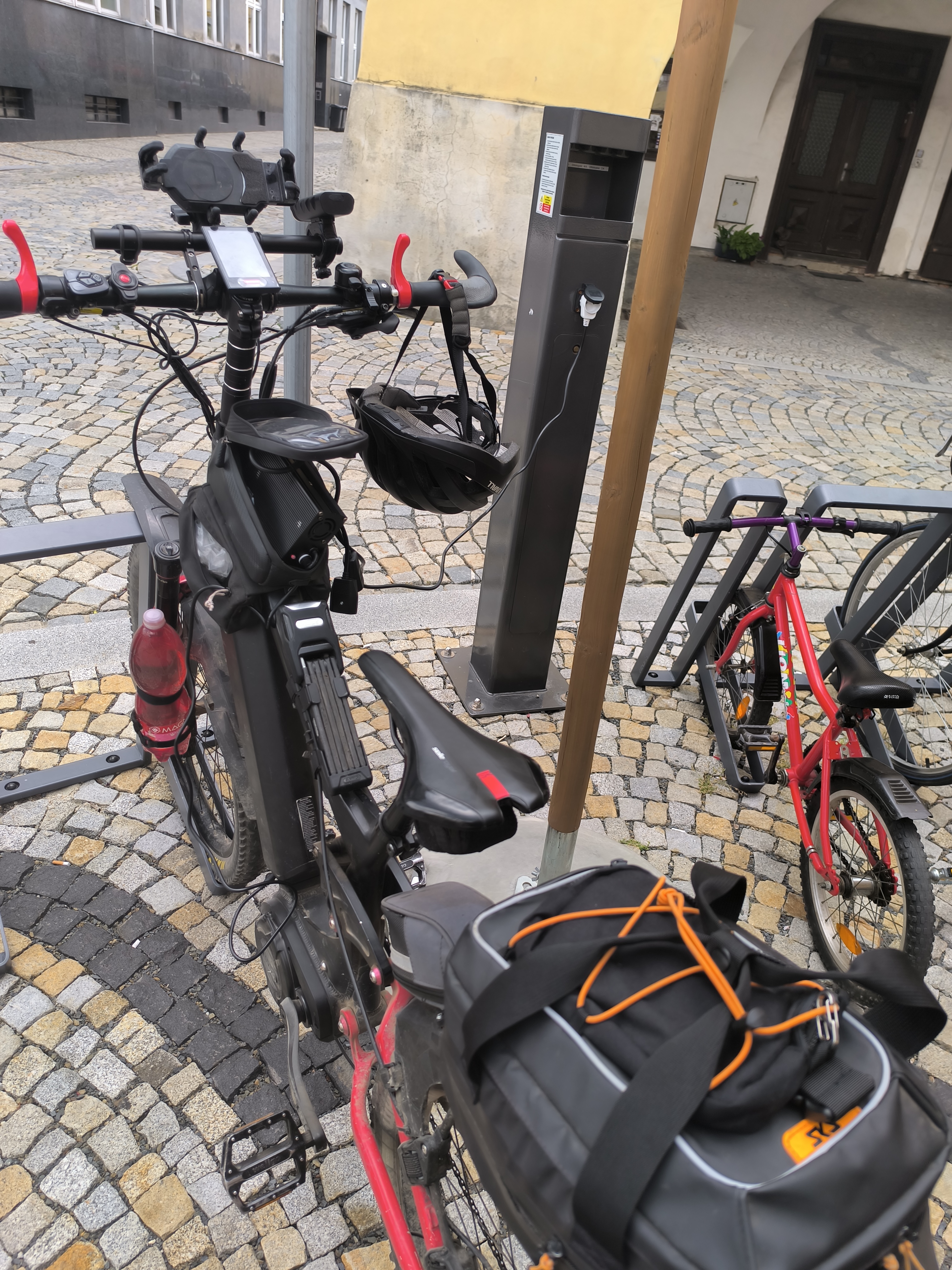 Nabíjecí stanice pro elektrokola Křížkovského foto 1
