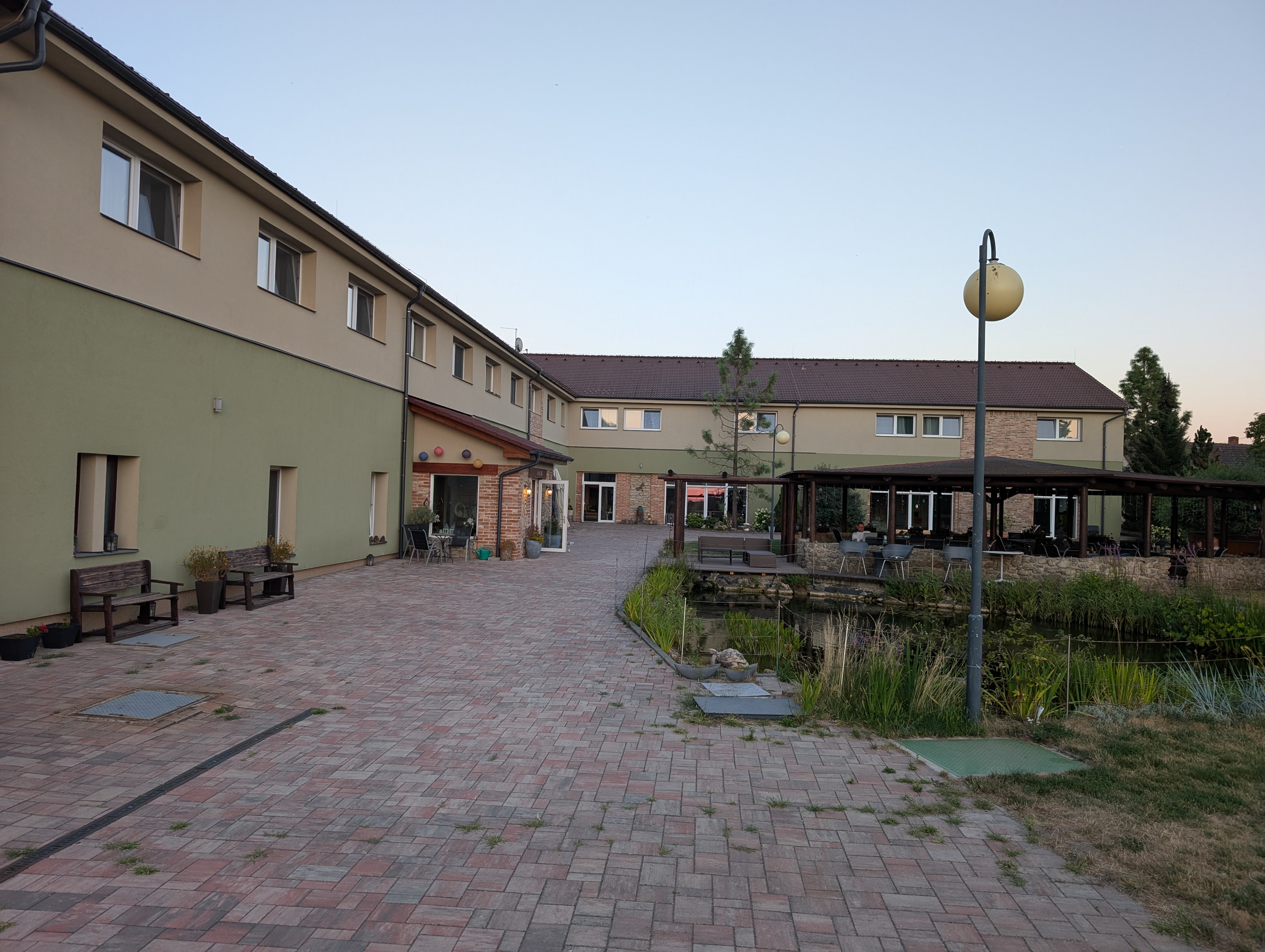Hotel Dvůr foto 5