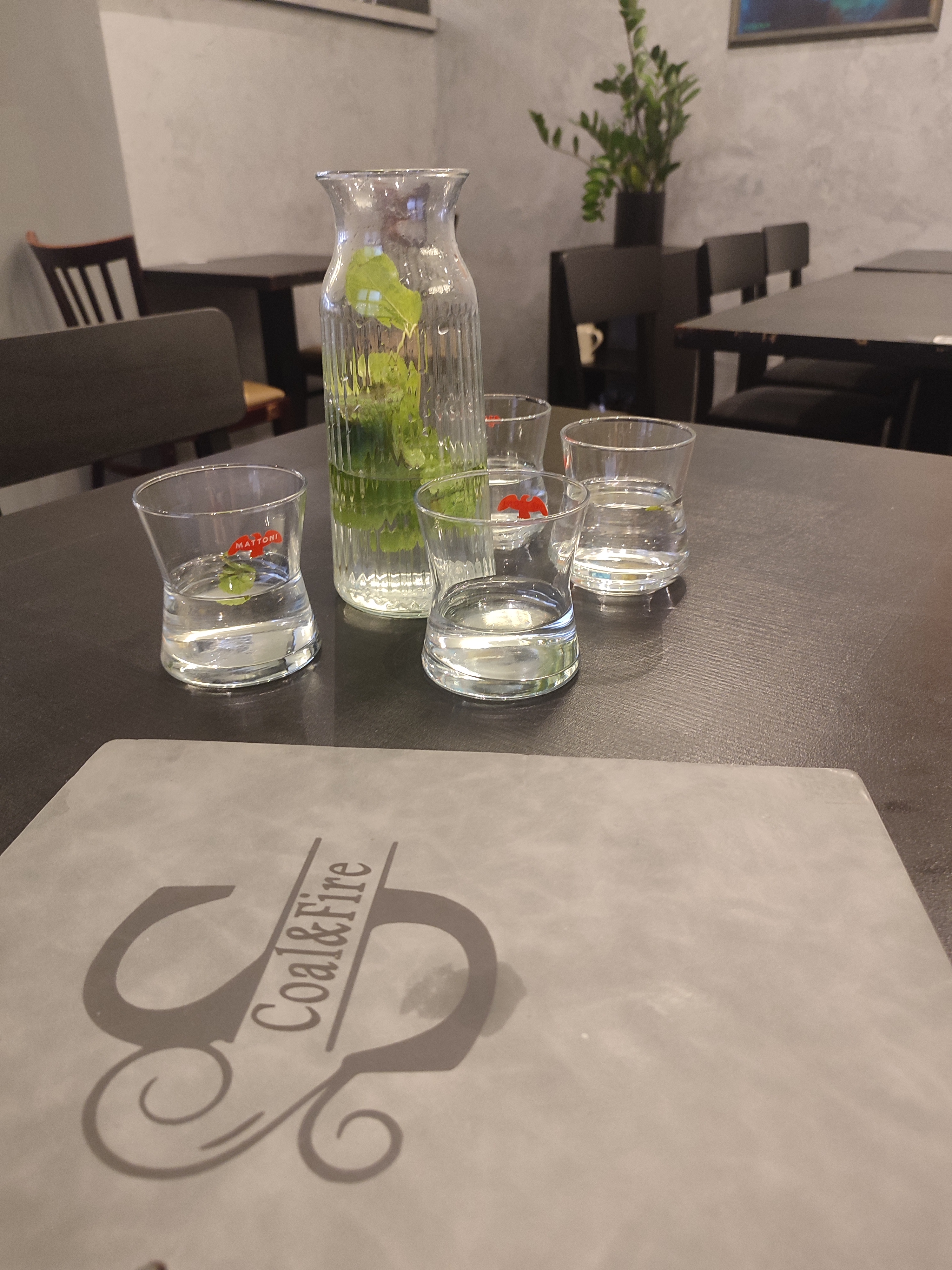 Coal & fire grill restaurant foto 5