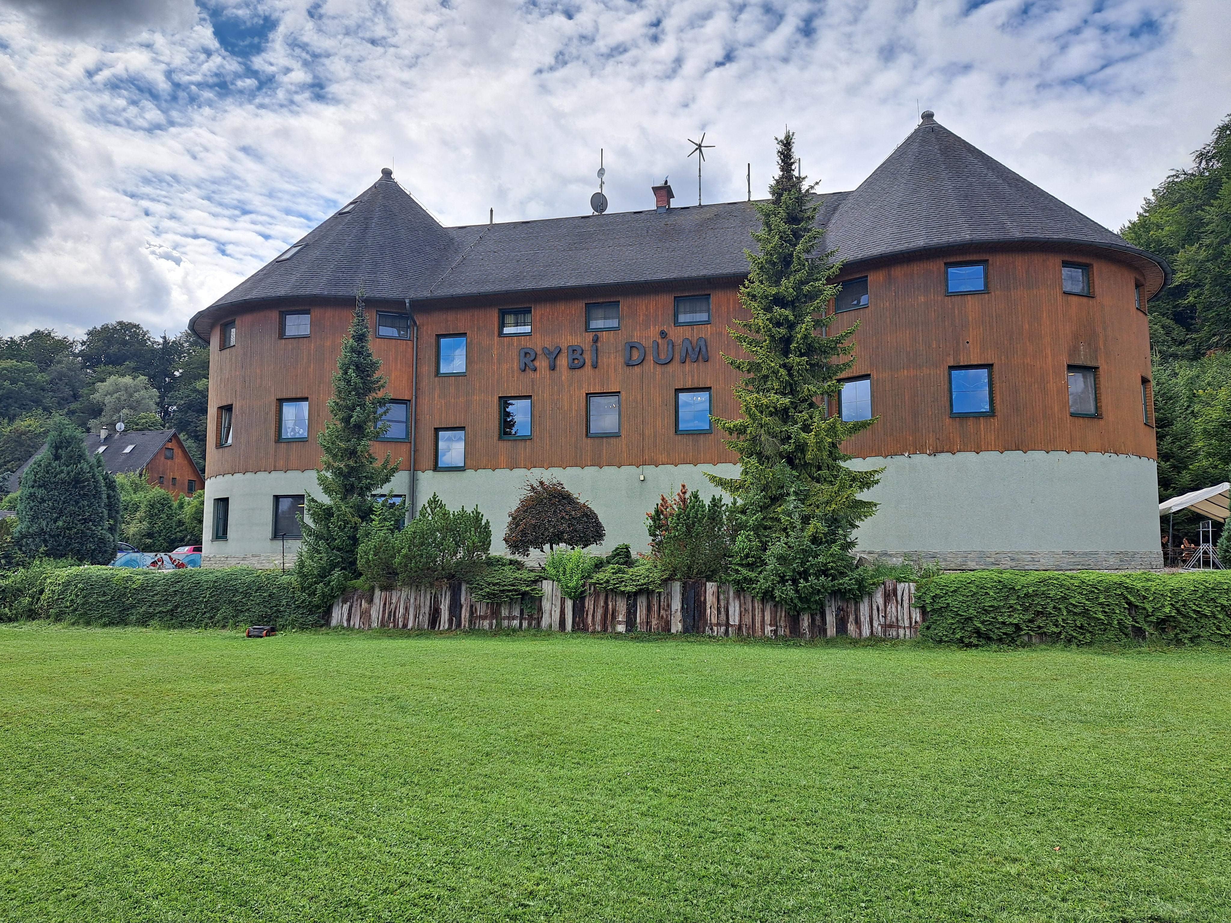 Rybí dům - restaurace foto 4