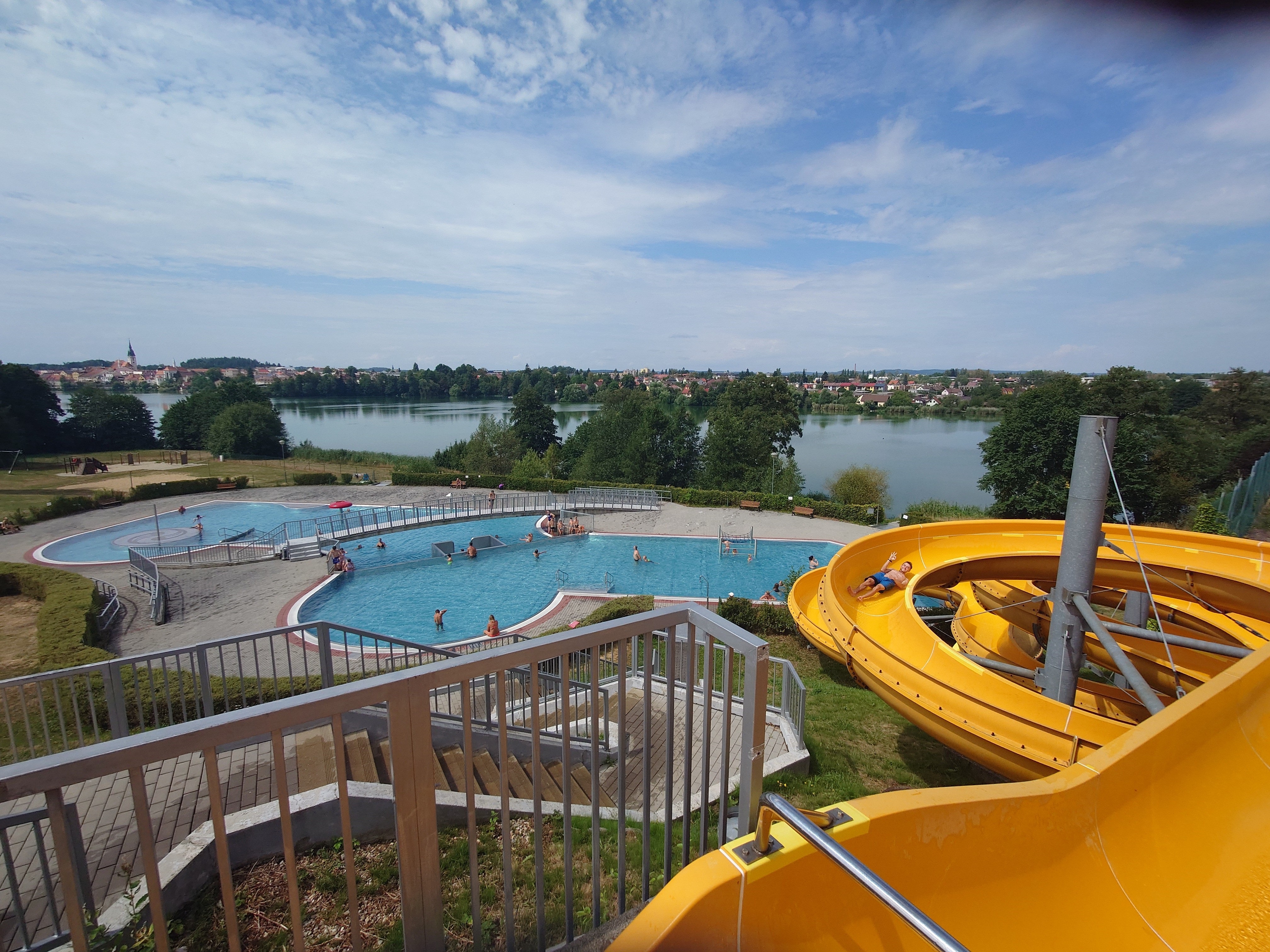 Plavecký bazén a venkovní aquapark - Služby města Jindřichův Hradec foto 3