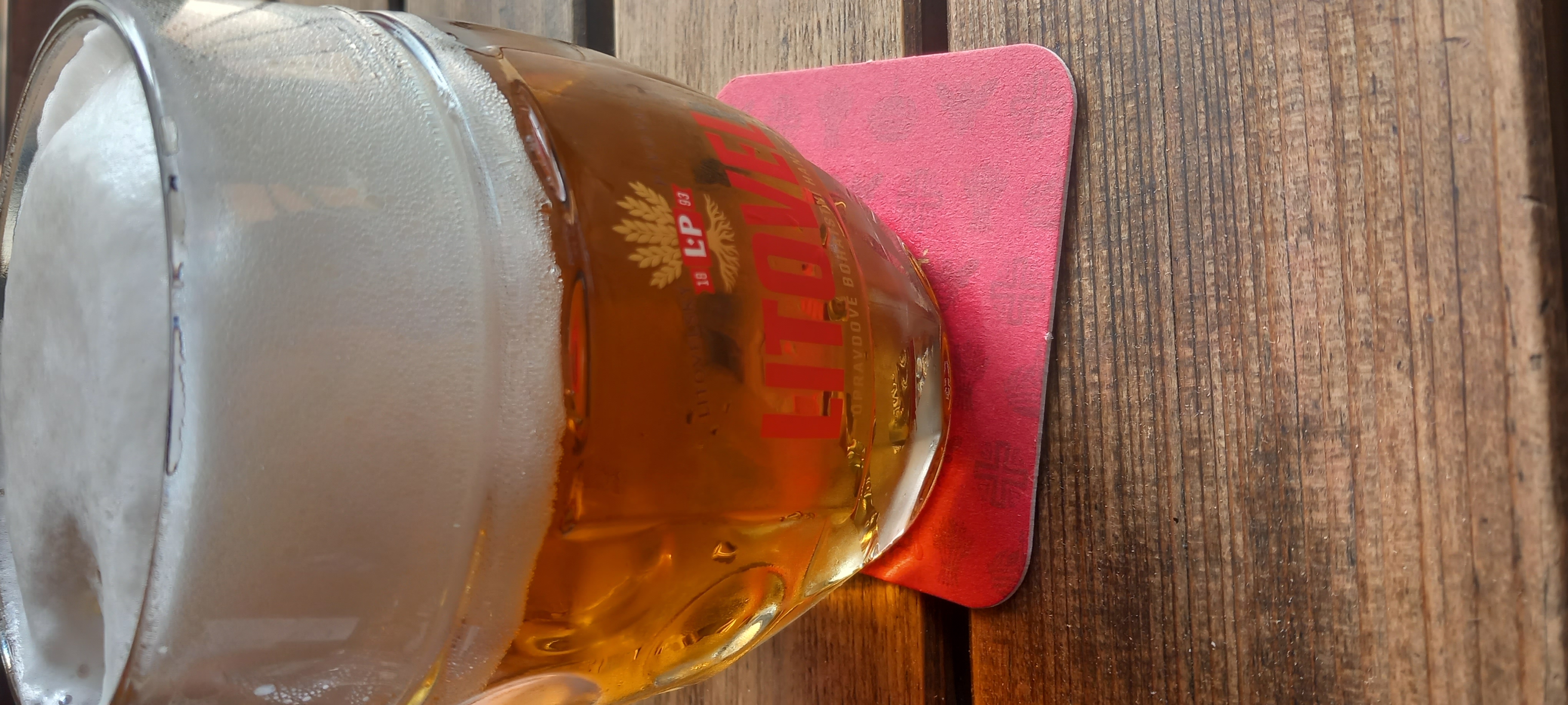 Pivnice pod Svatojánským mostem, s.r.o. foto 2