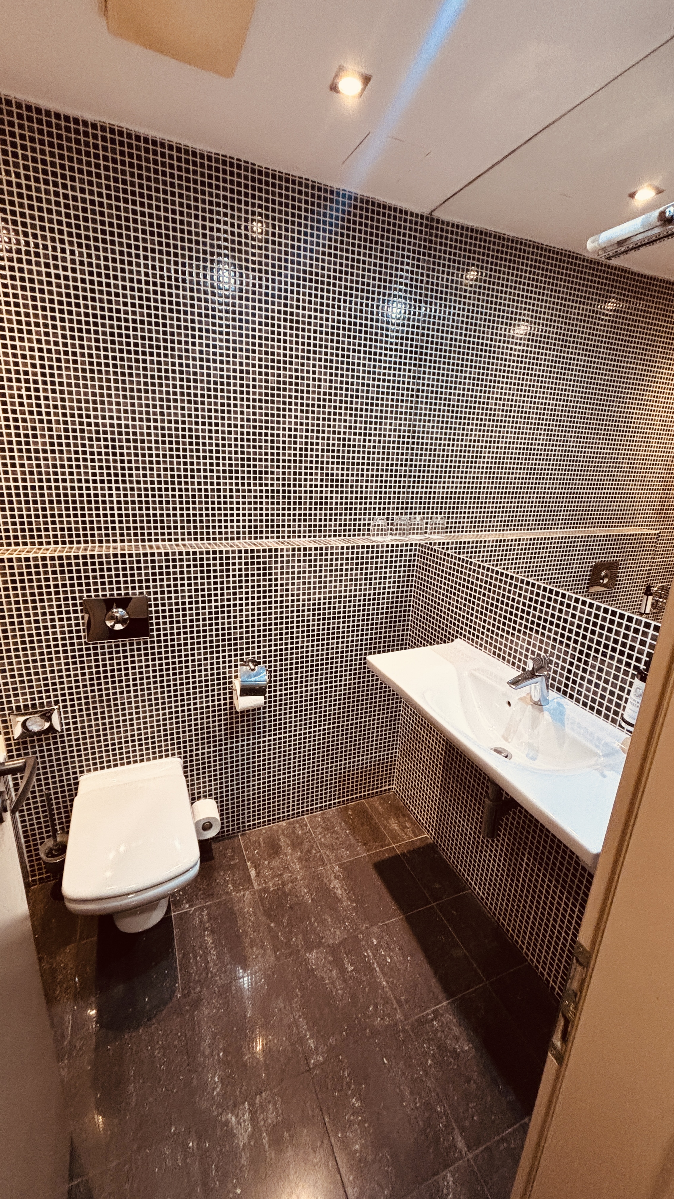 EA Hotel Crystal Palace foto 5