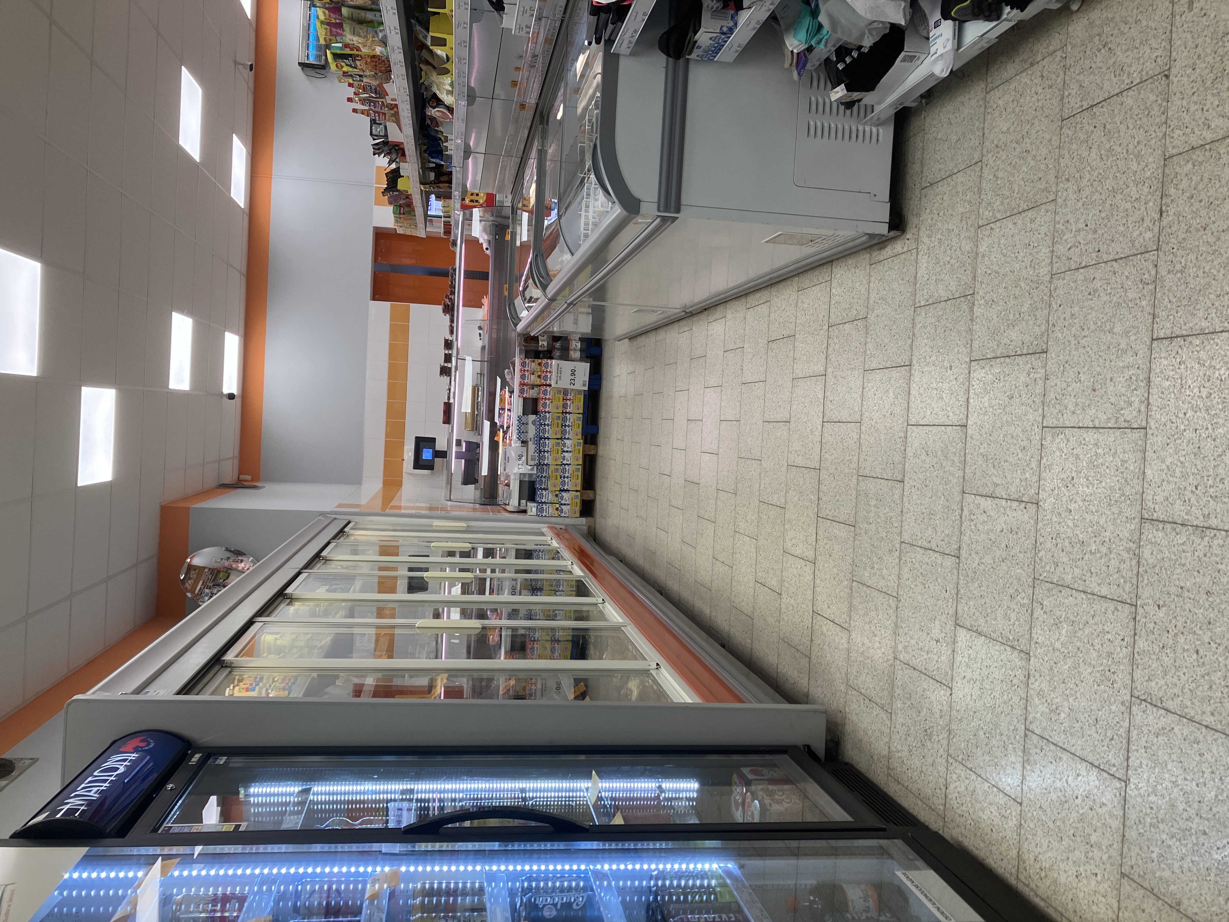 JEDNOTA, spotřební družstvo, Moravský Krumlov – COOP foto 4