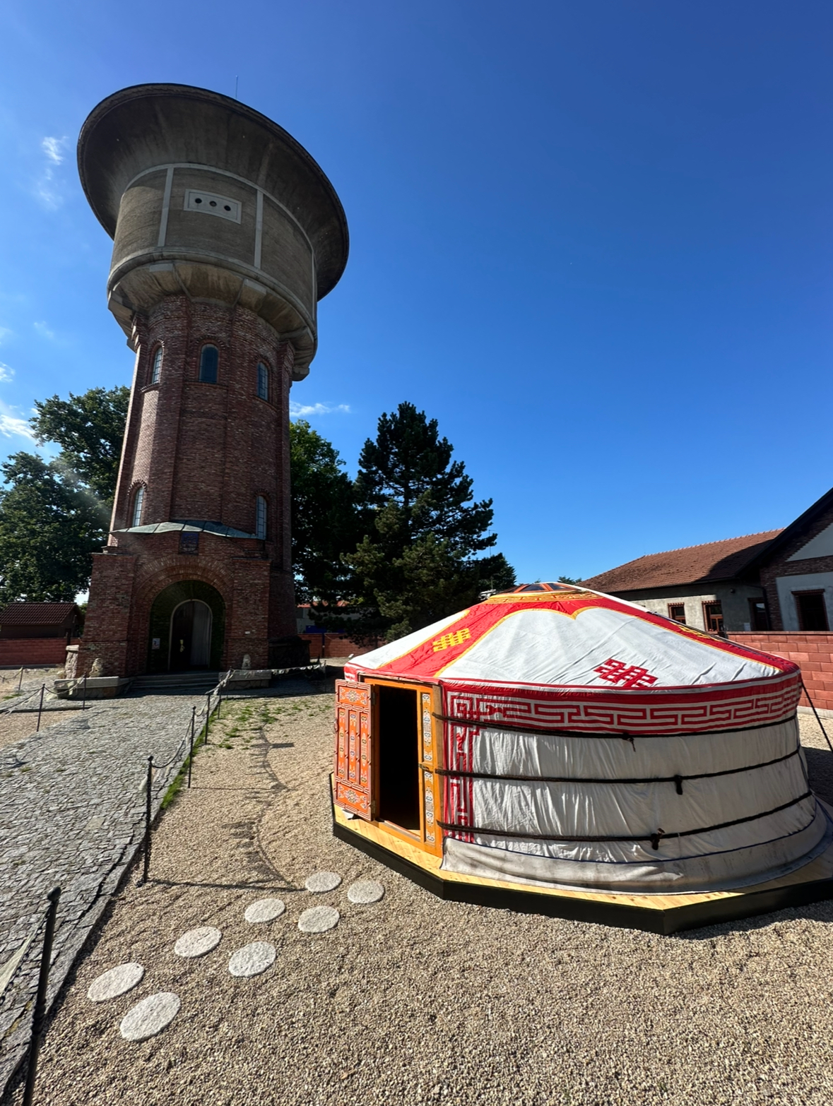 Galerie buddhistického umění ve vodárenské věži foto 3