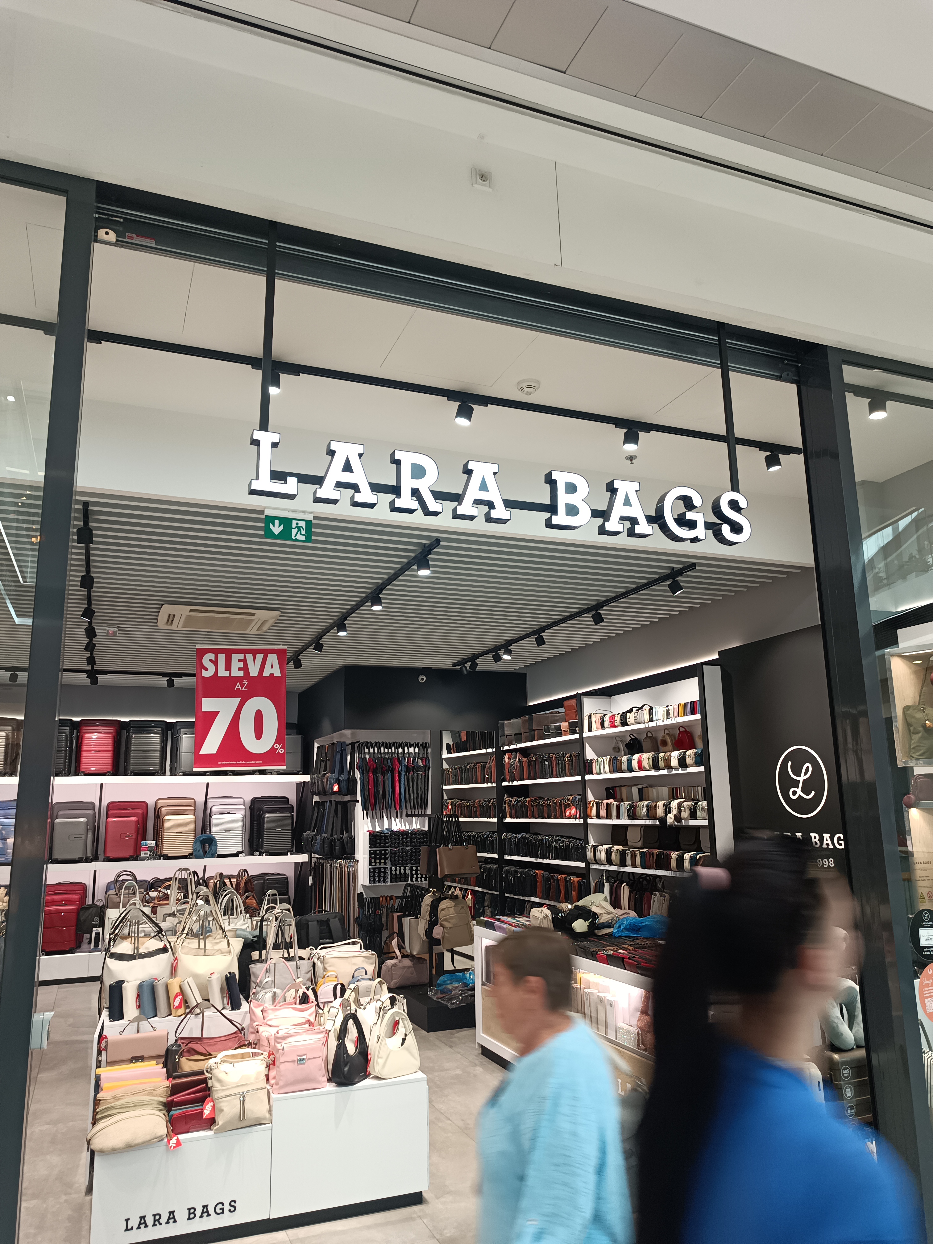 LARA BAGS foto 2