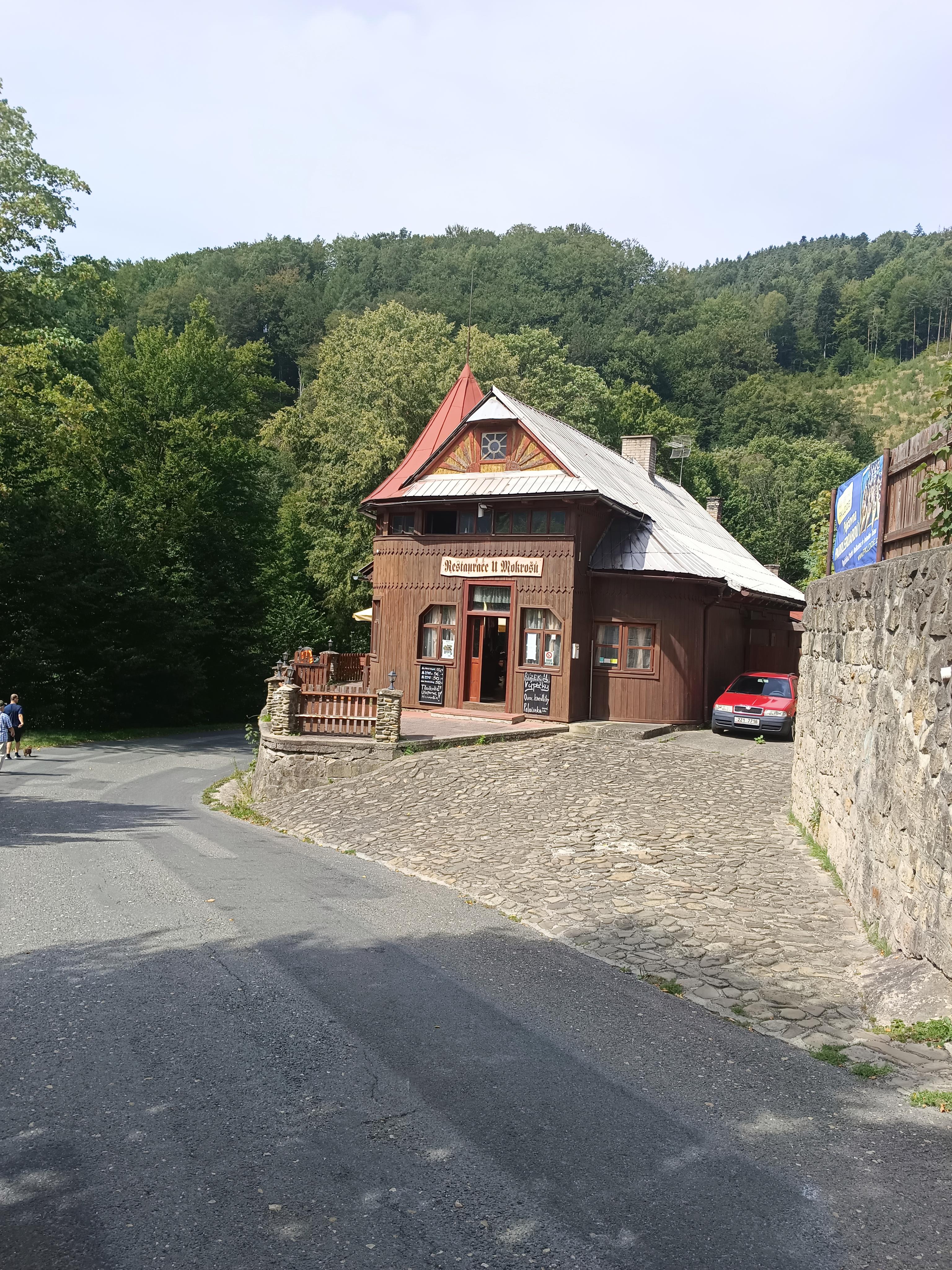 Restaurace U Mokrošů foto 3
