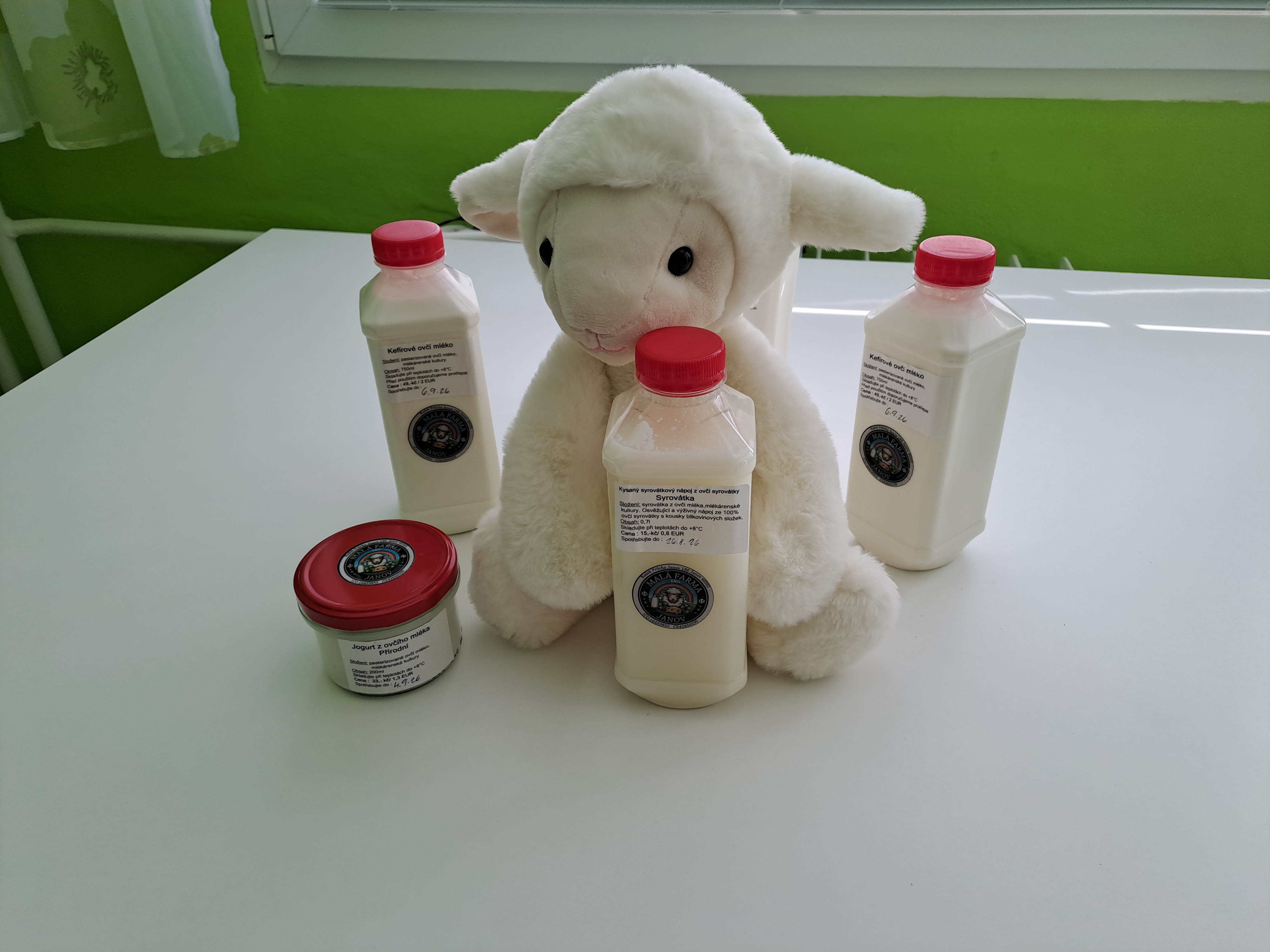 Malá farma Janov - samoobslužný stánek foto 5