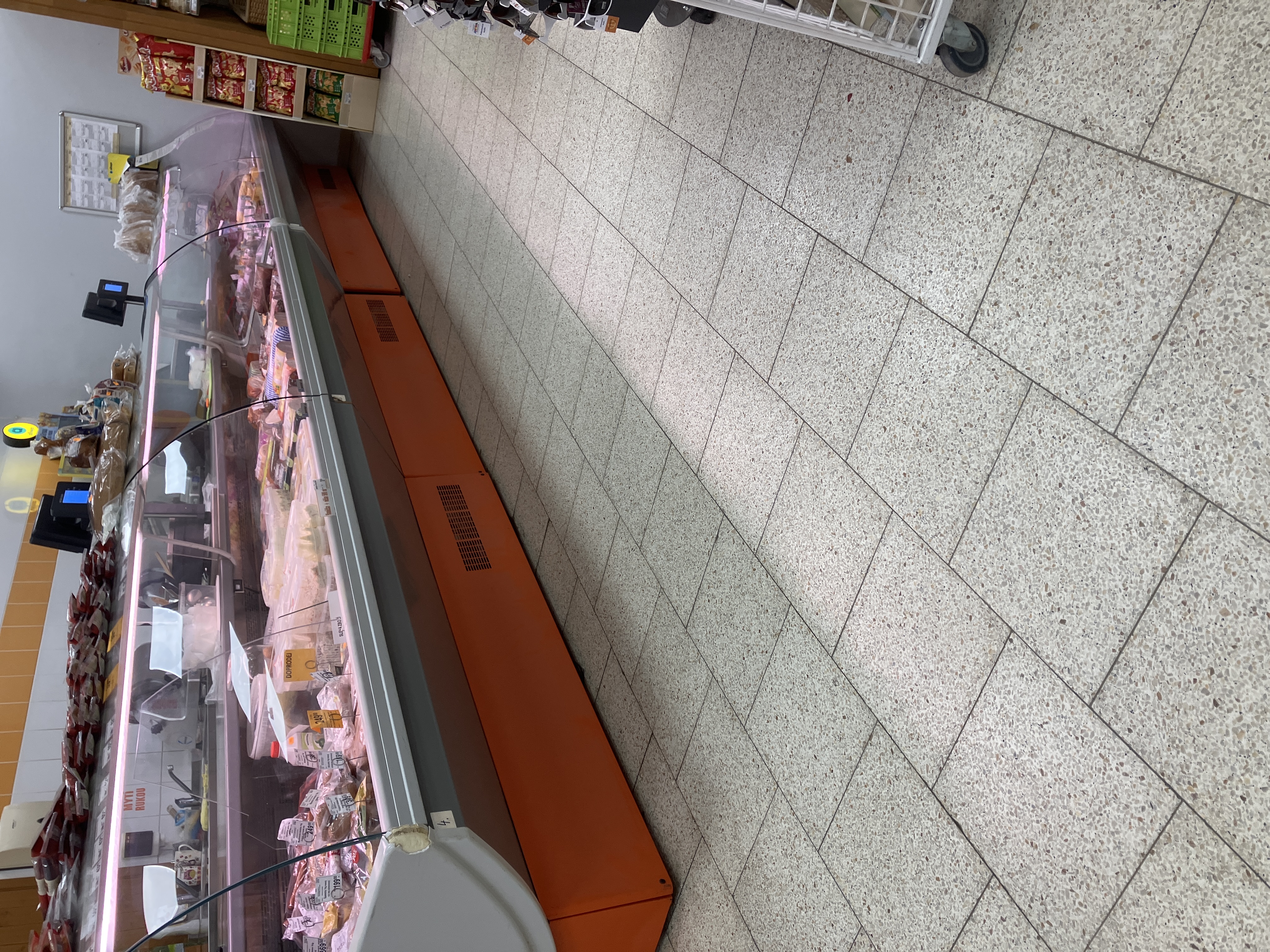 JEDNOTA, spotřební družstvo, Moravský Krumlov – COOP foto 3