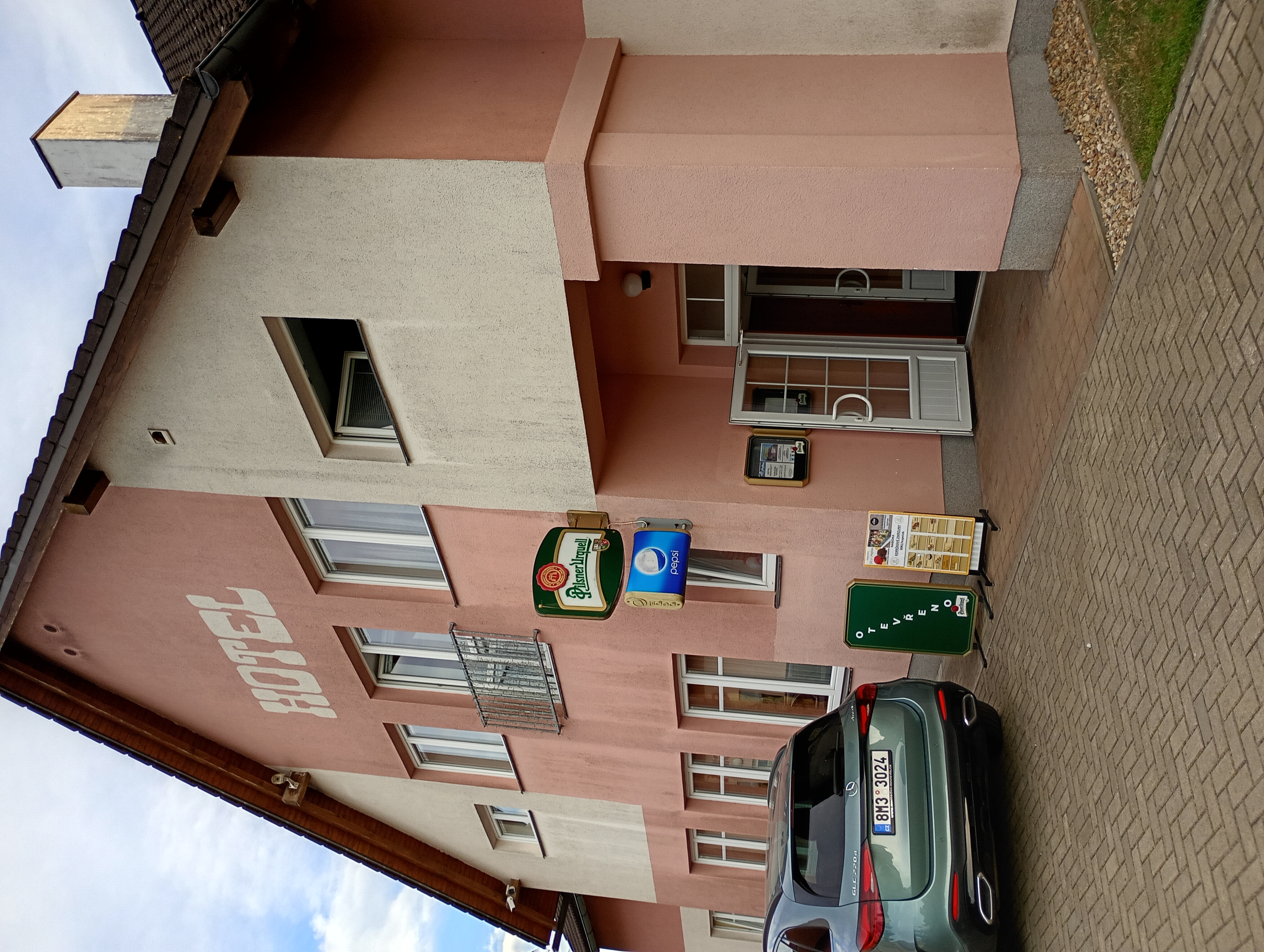 Letní restaurace U Hrocha foto 2