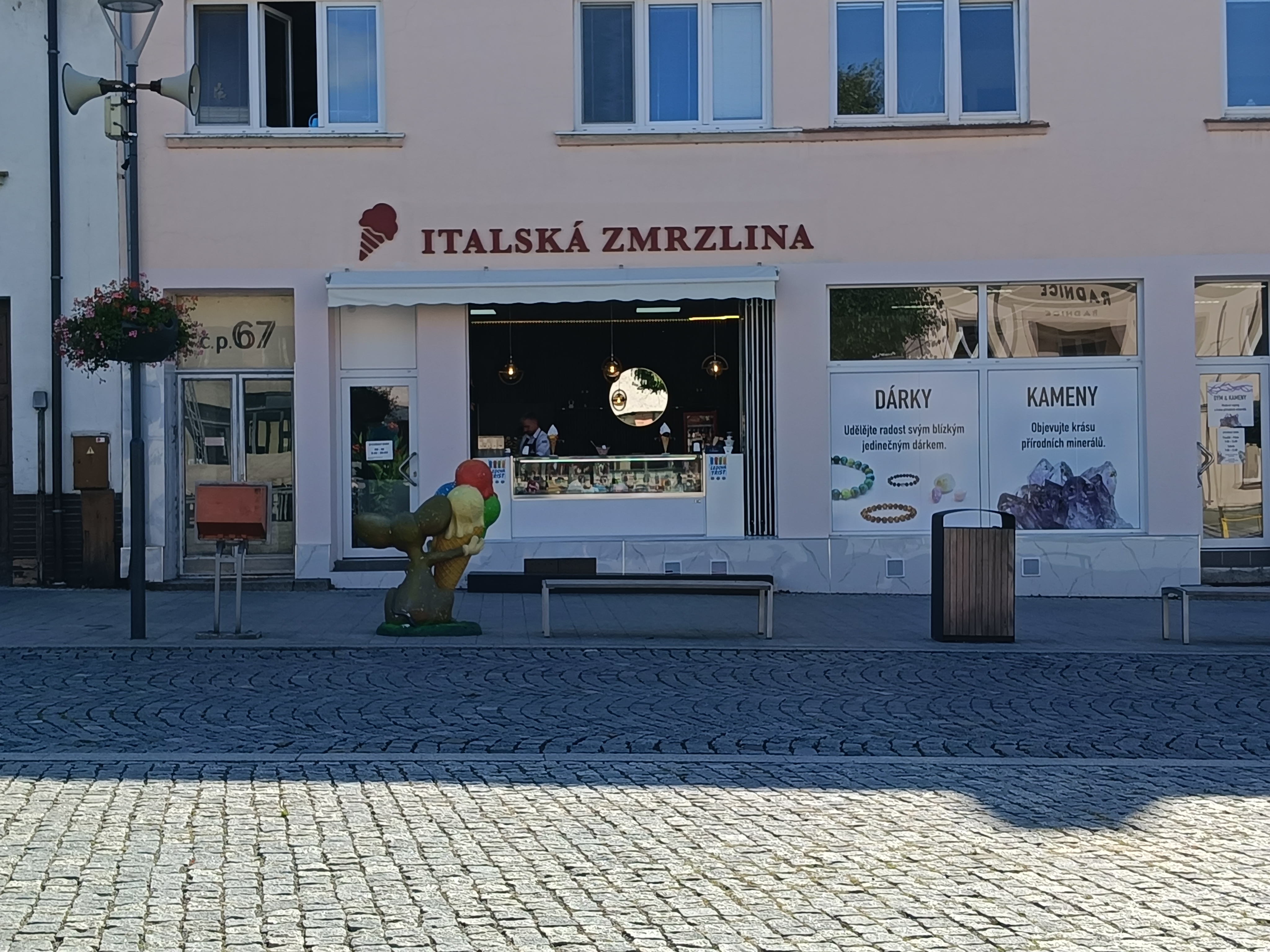 Italská zmrzlina Masarykovo nám. foto 2