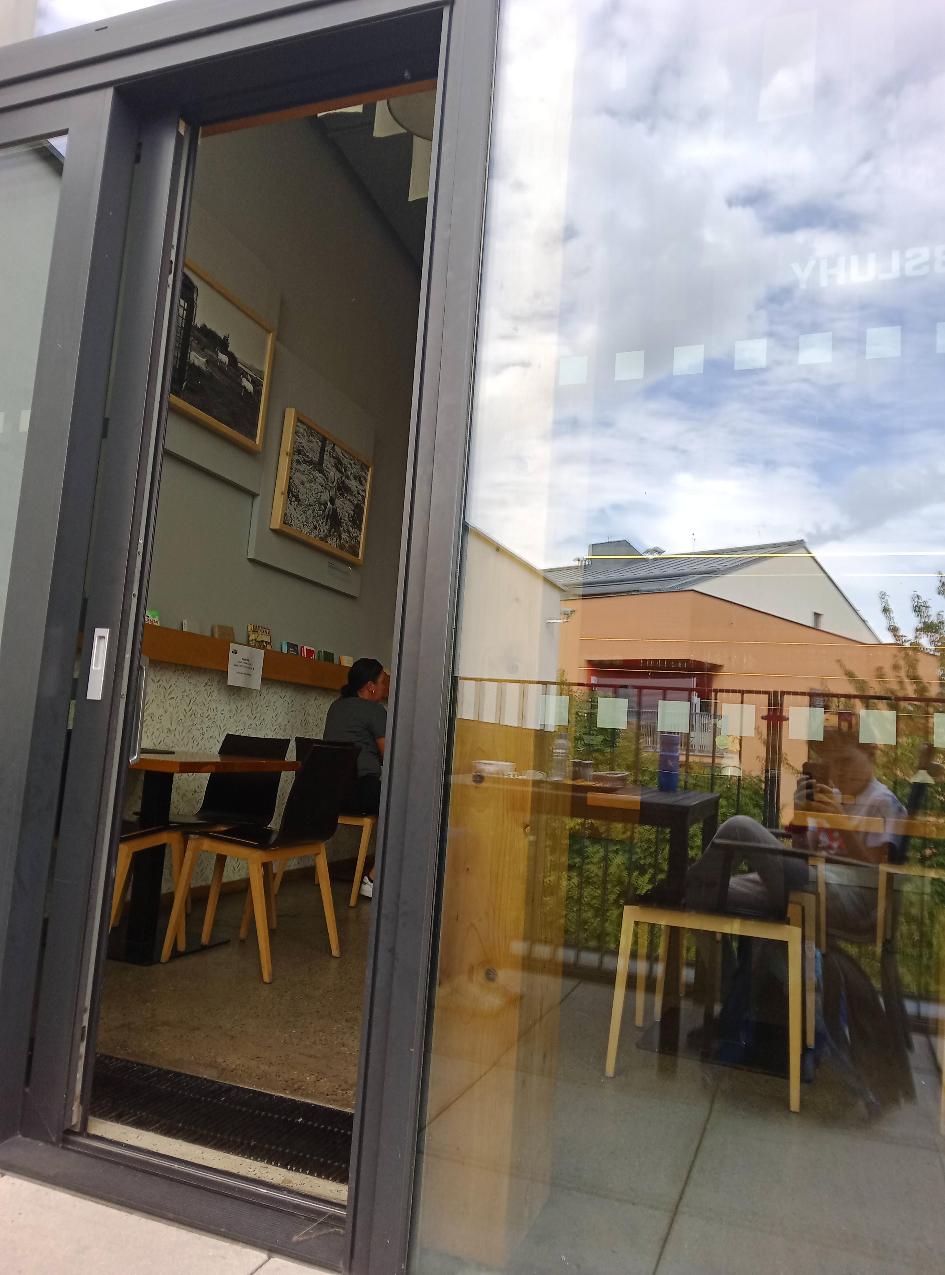 Na Fialce - Restaurace foto 4