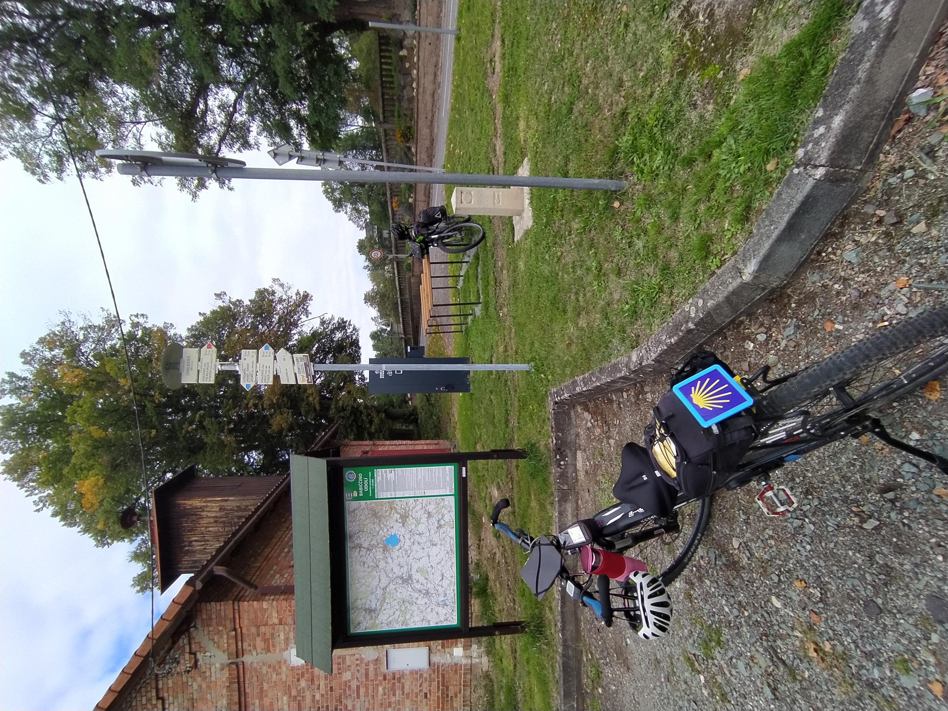 Nabíjecí stanice pro elektrokola a mobilní zařízení - Etron Czech s.r.o. foto 2
