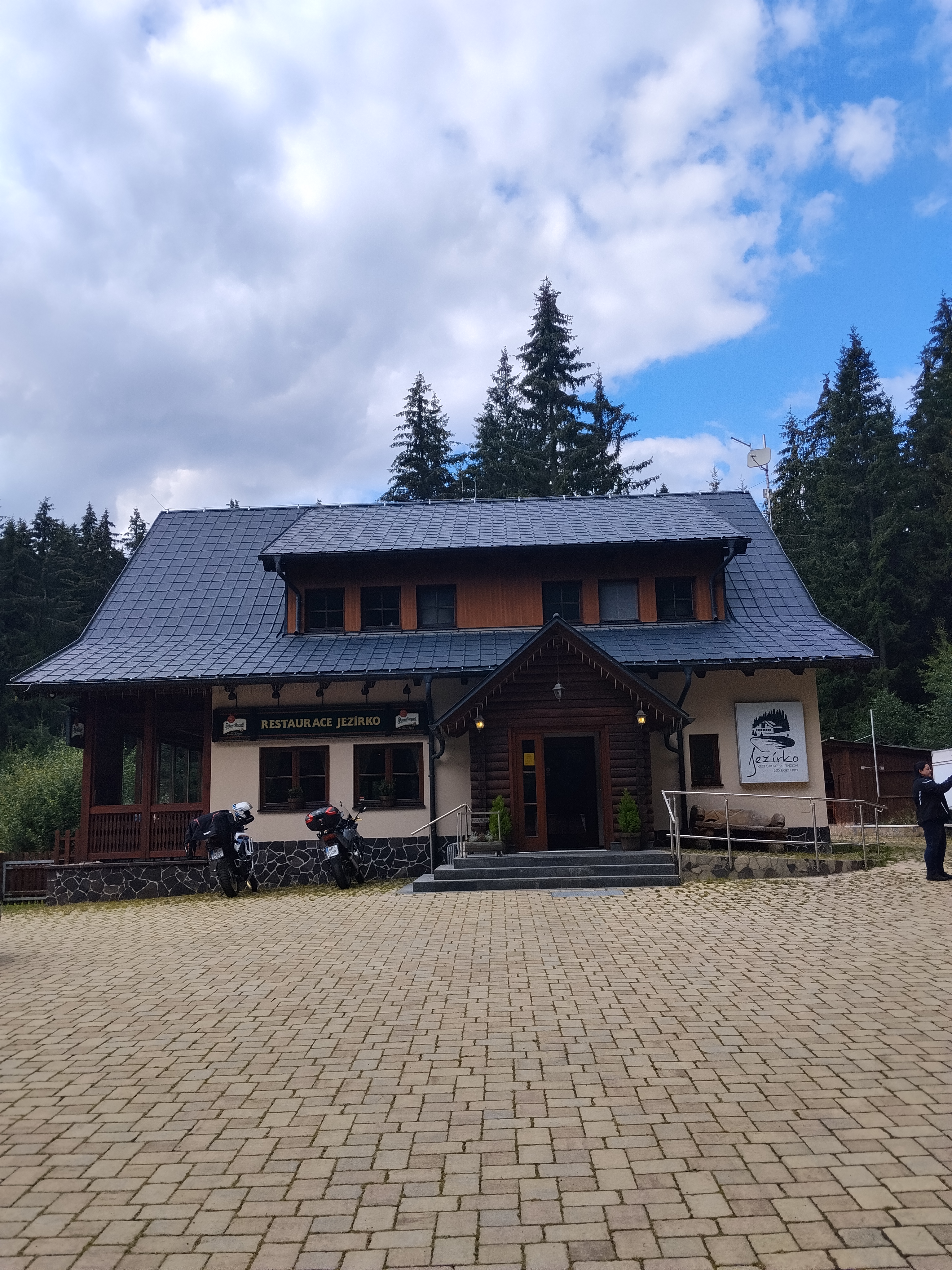 Lesní restaurant a penzion Jezírko Jáchymov foto 5