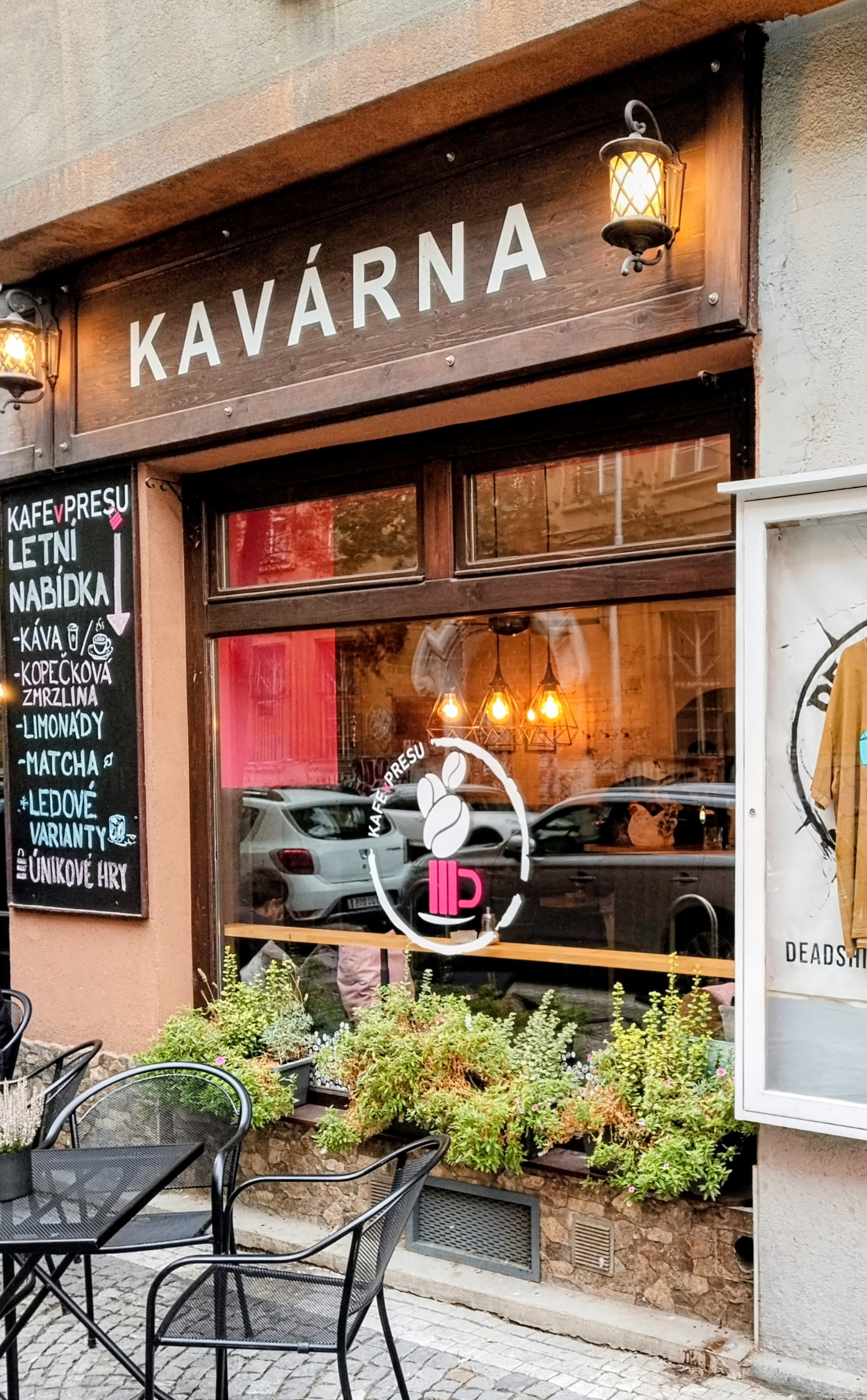 Kafe v Presu foto 2