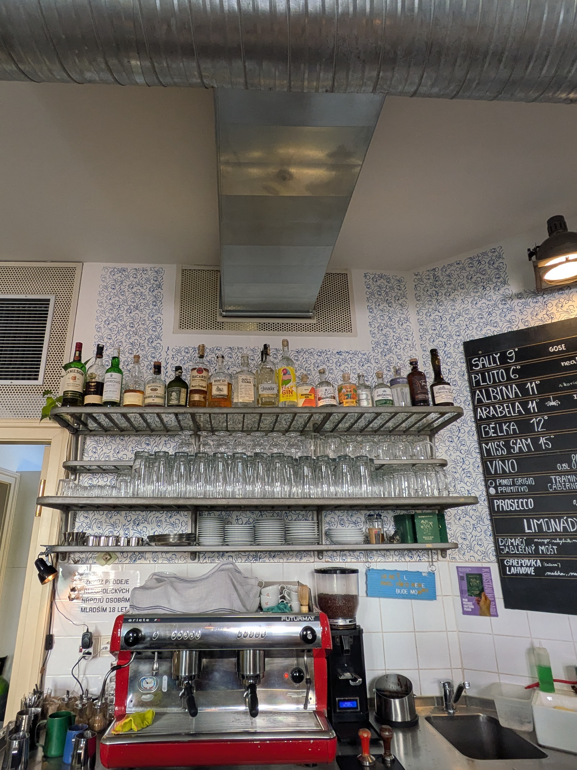 Lajka pivovar - café foto 2