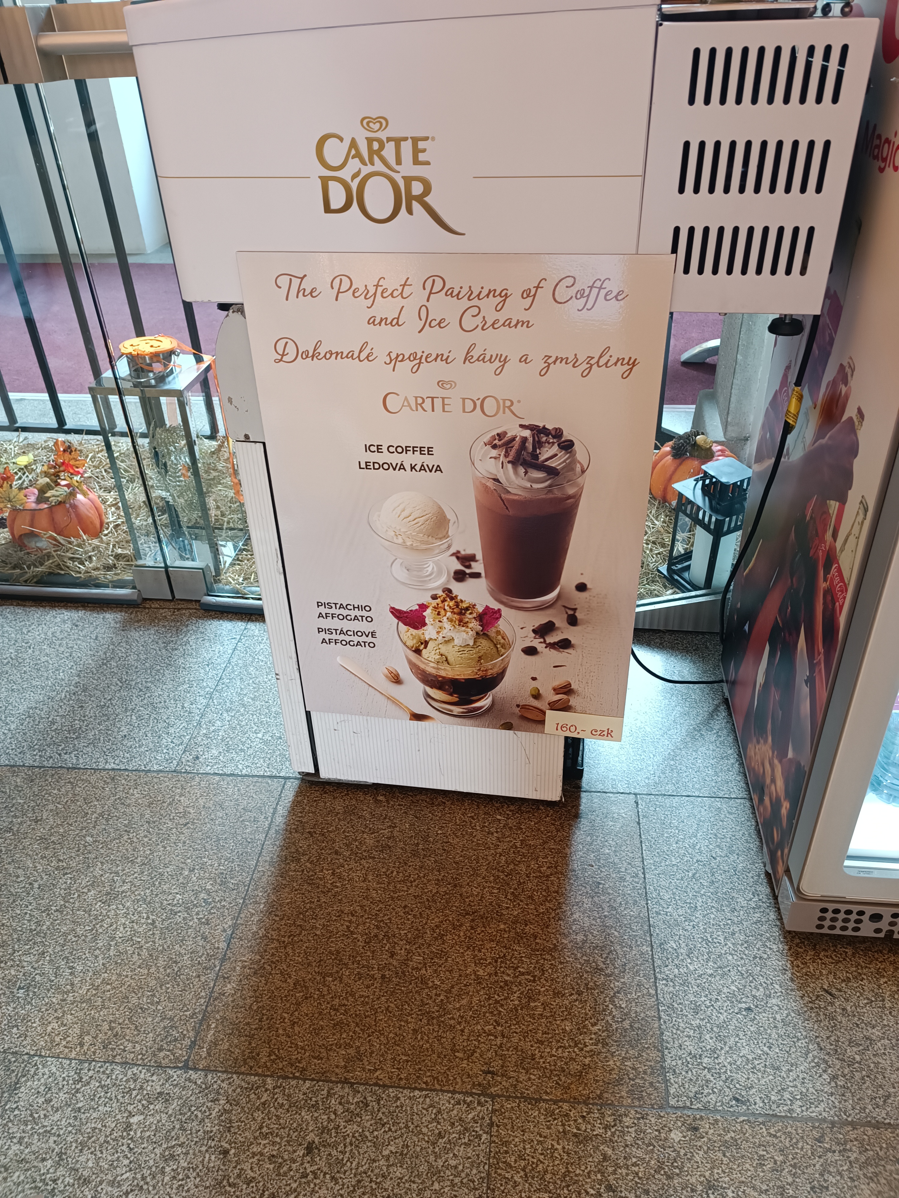 Café galerie foto 1