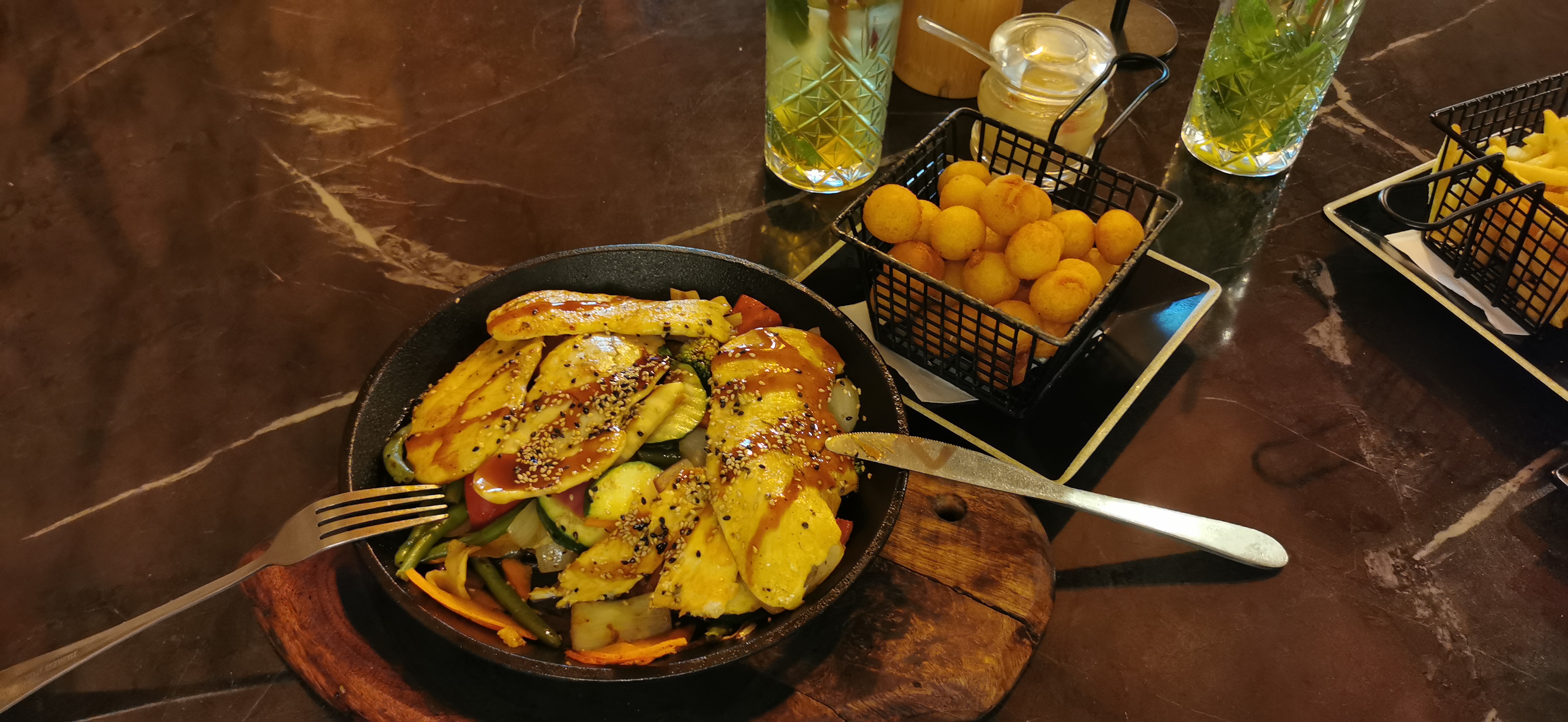 Aura Cuisine foto 1